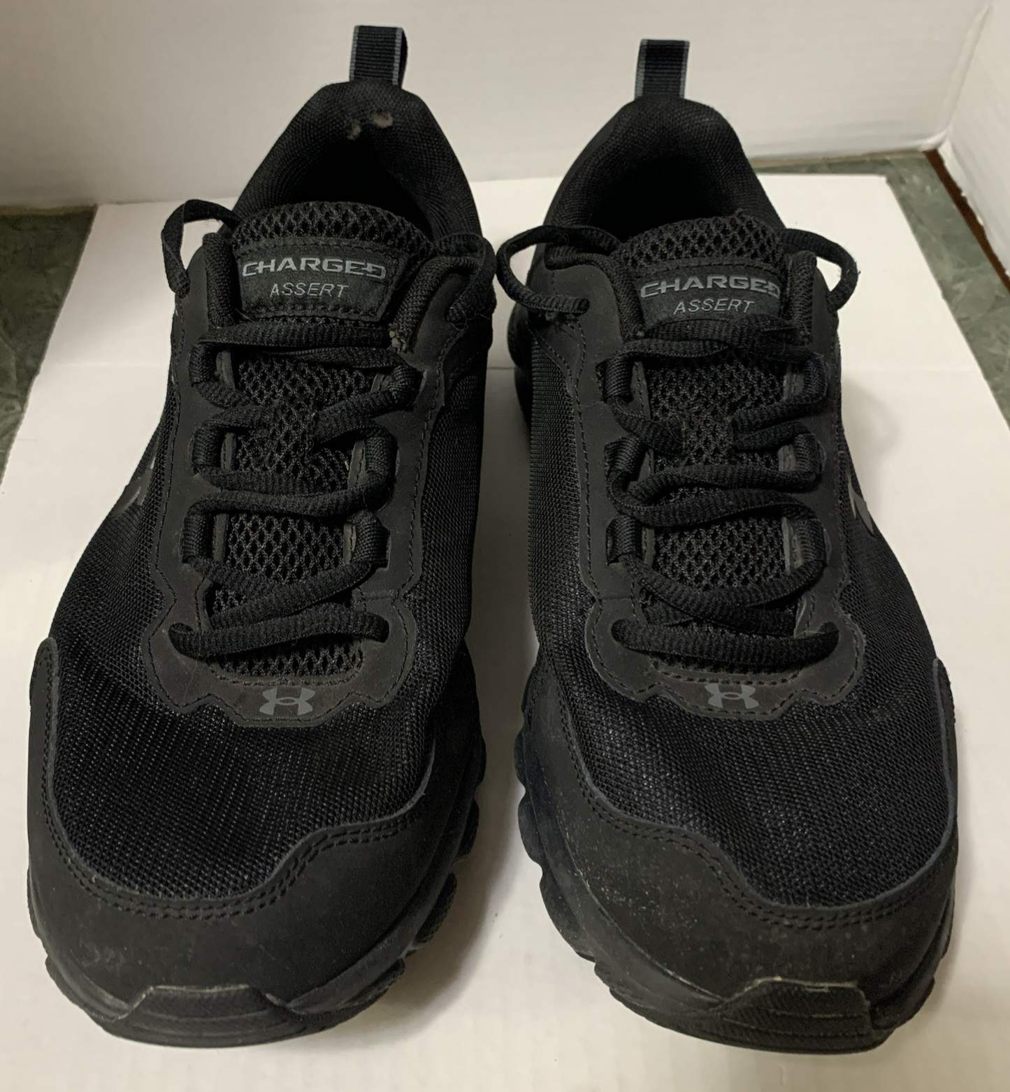 Under Armour Charged Assert 10 Men’s Running Athletic Shoes Sz 9 Black
