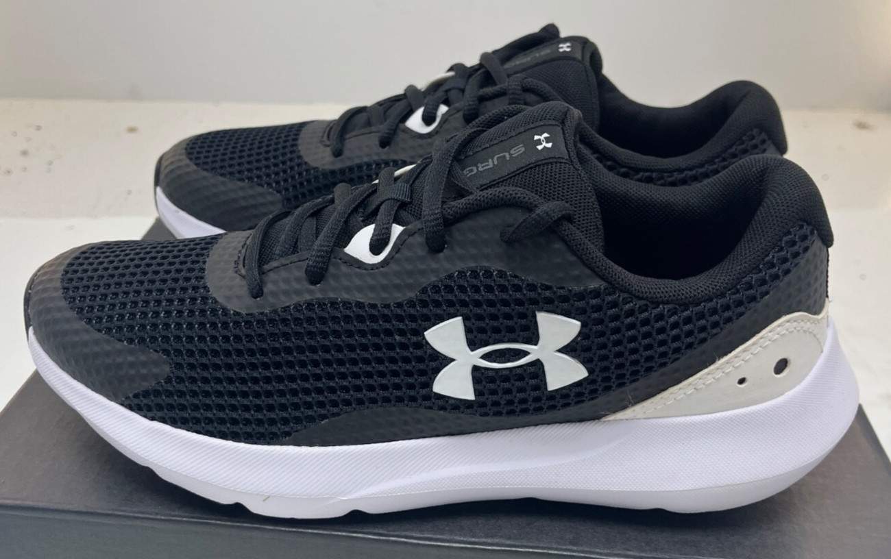 UNDER ARMOUR SURGE 3 Mens Running Shoes 3024883-001 Black  NWD Free Ship