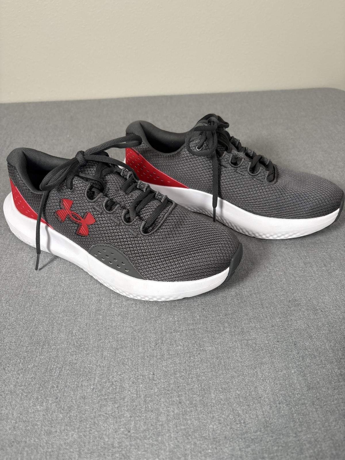 Under Armour Men’s Charged Comfort Deluxe System Running Shoes Gray Red 9