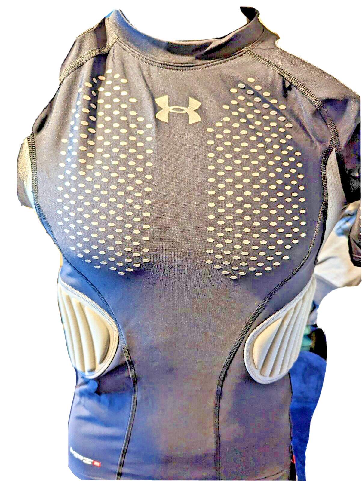 UNDER ARMOR MPZ 2 COMPRESSION SHIRT MENS SMALL PADDED