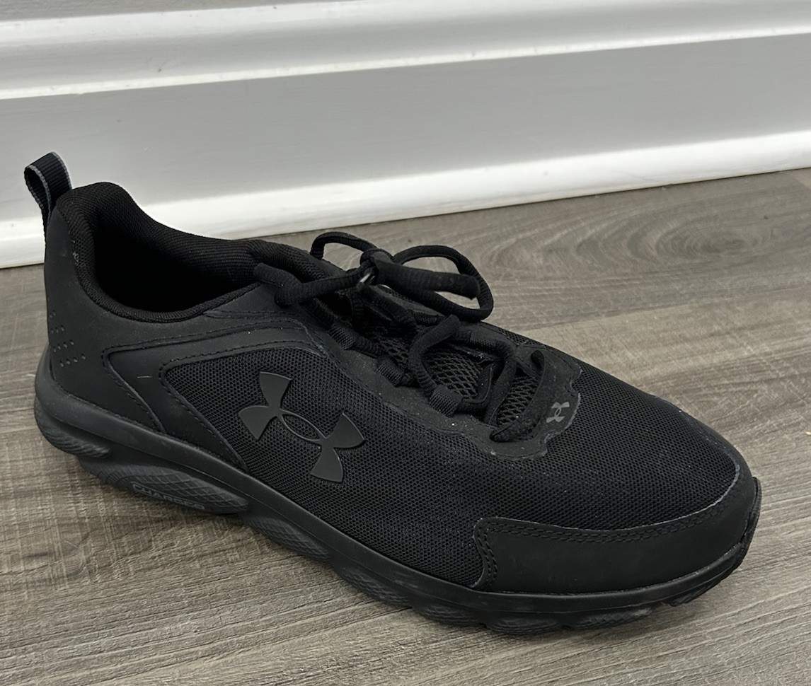 Under Armour Charged Assert 9 Sneakers Men’s Black Lace-Up Running Shoes Size 10