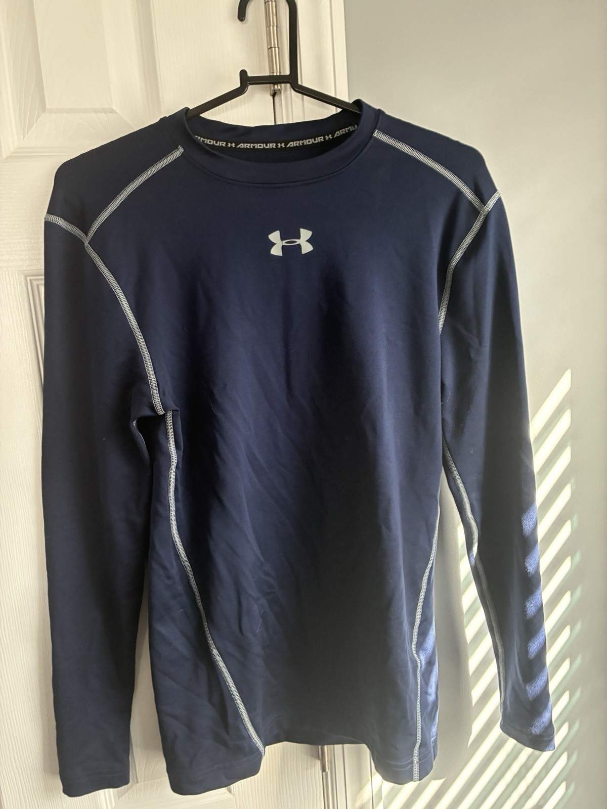Under Armour Navy Compression Cold gear Shirt- Size Medium