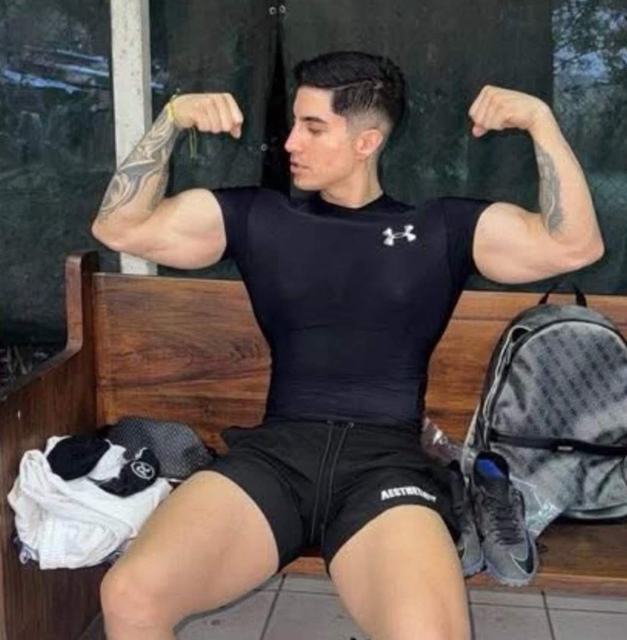 Mens Under Armour Compression Shirt Spandex Tights Black Medium