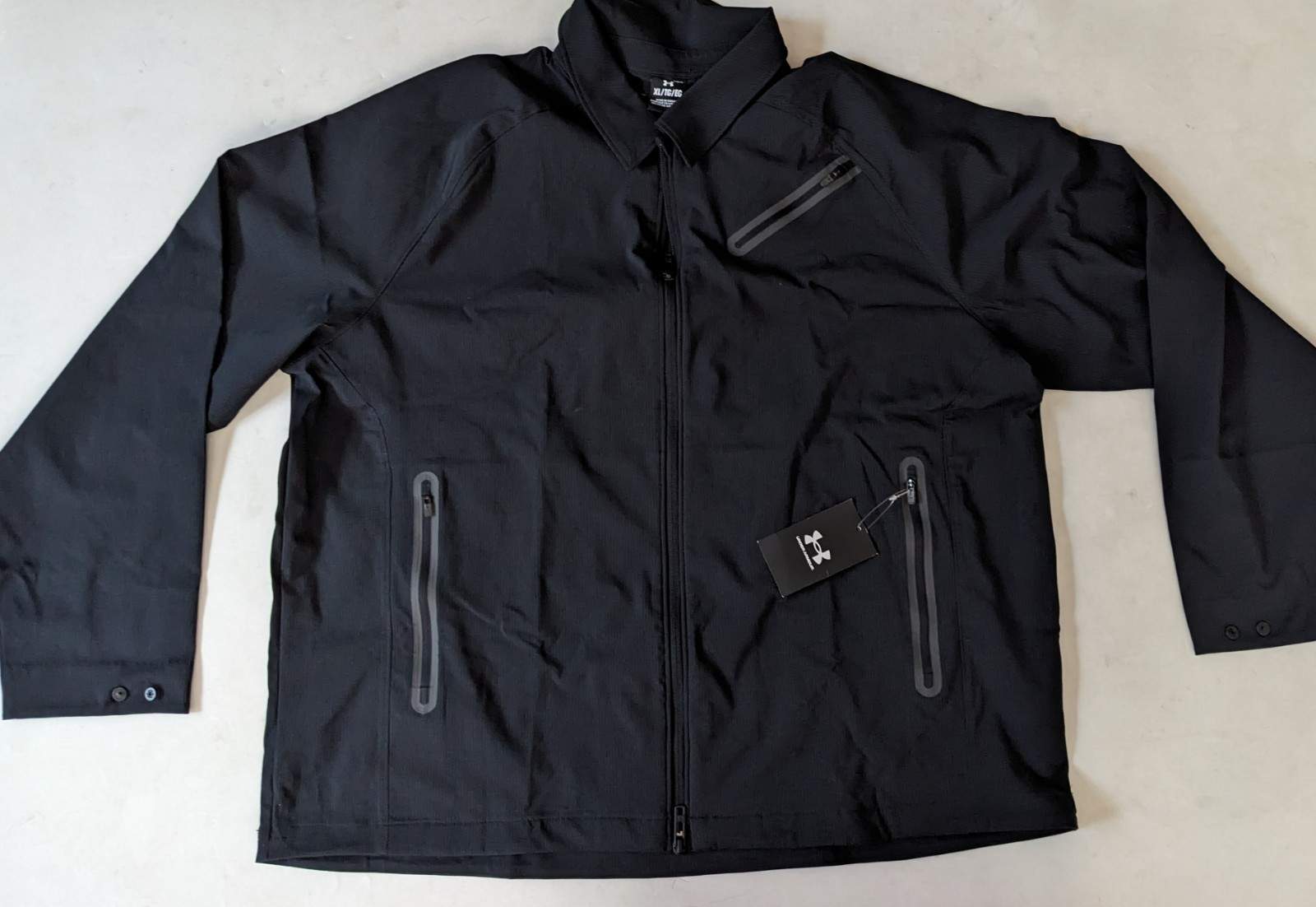 Under Armour Unstoppable Vented 1383029 001  man black  jacket size XL New  $120