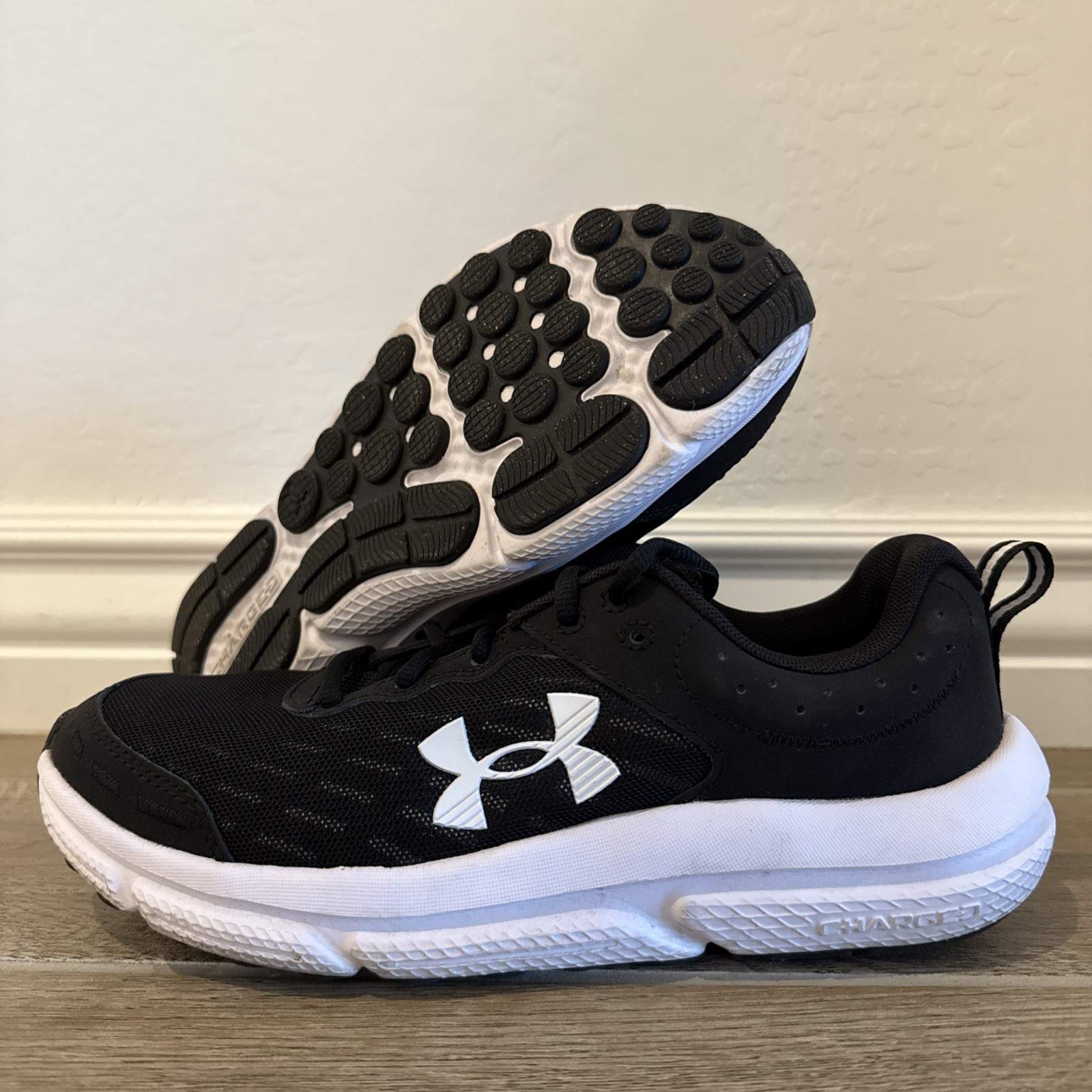 Under Armour Men’s Training UA Charged Assert 10 Running Athletic Shoes Size 8.5
