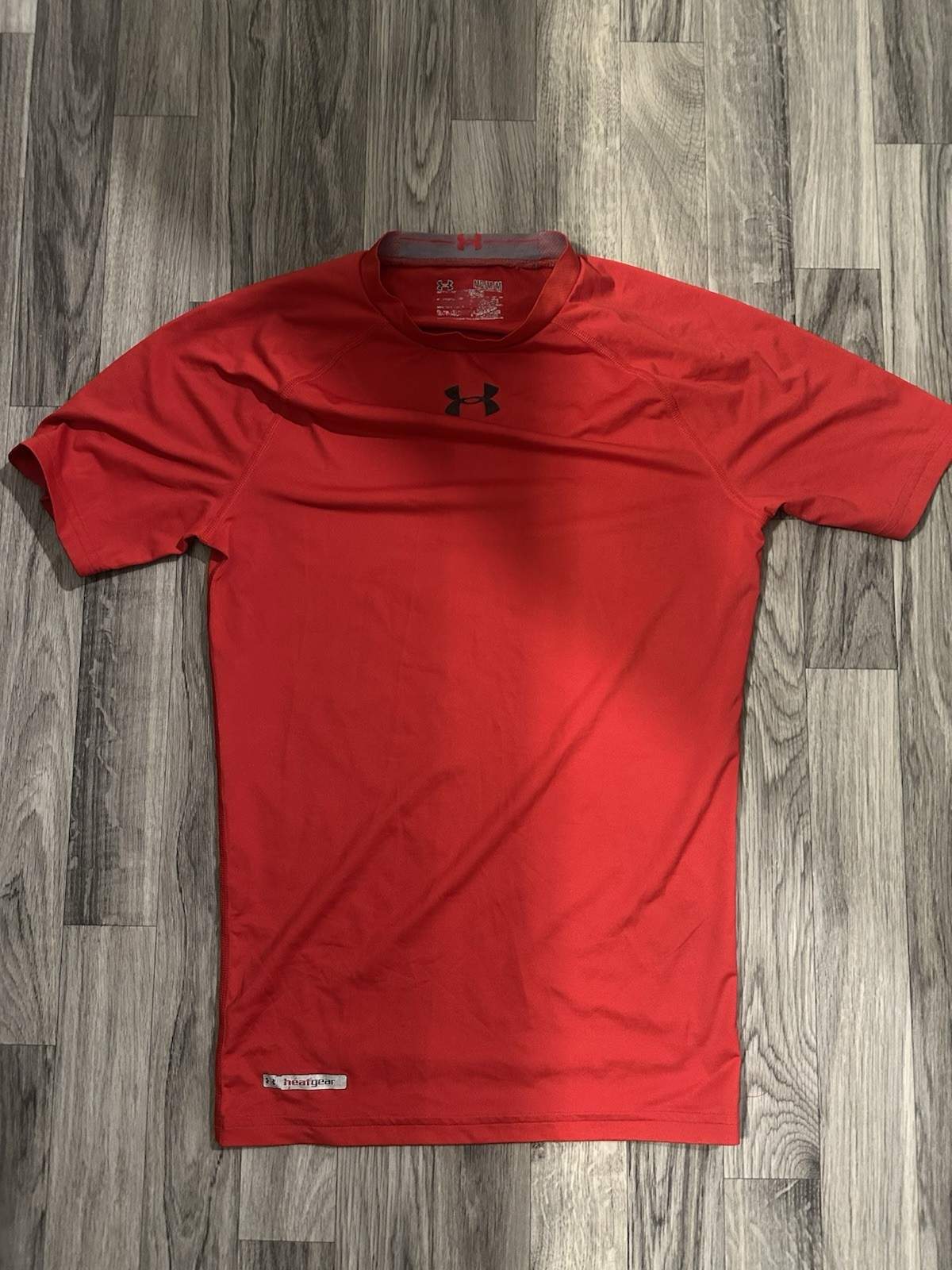 Under Armour Men’s Short Sleeve Compression Shirt Size Medium Red Heat Gear