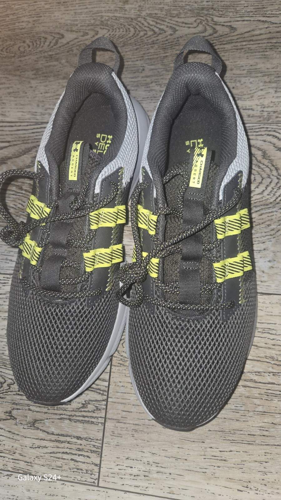 UNDER ARMOUR Charged Assert 5050 Running Shoes Jet Grey Lime  Men’s 10 NEW