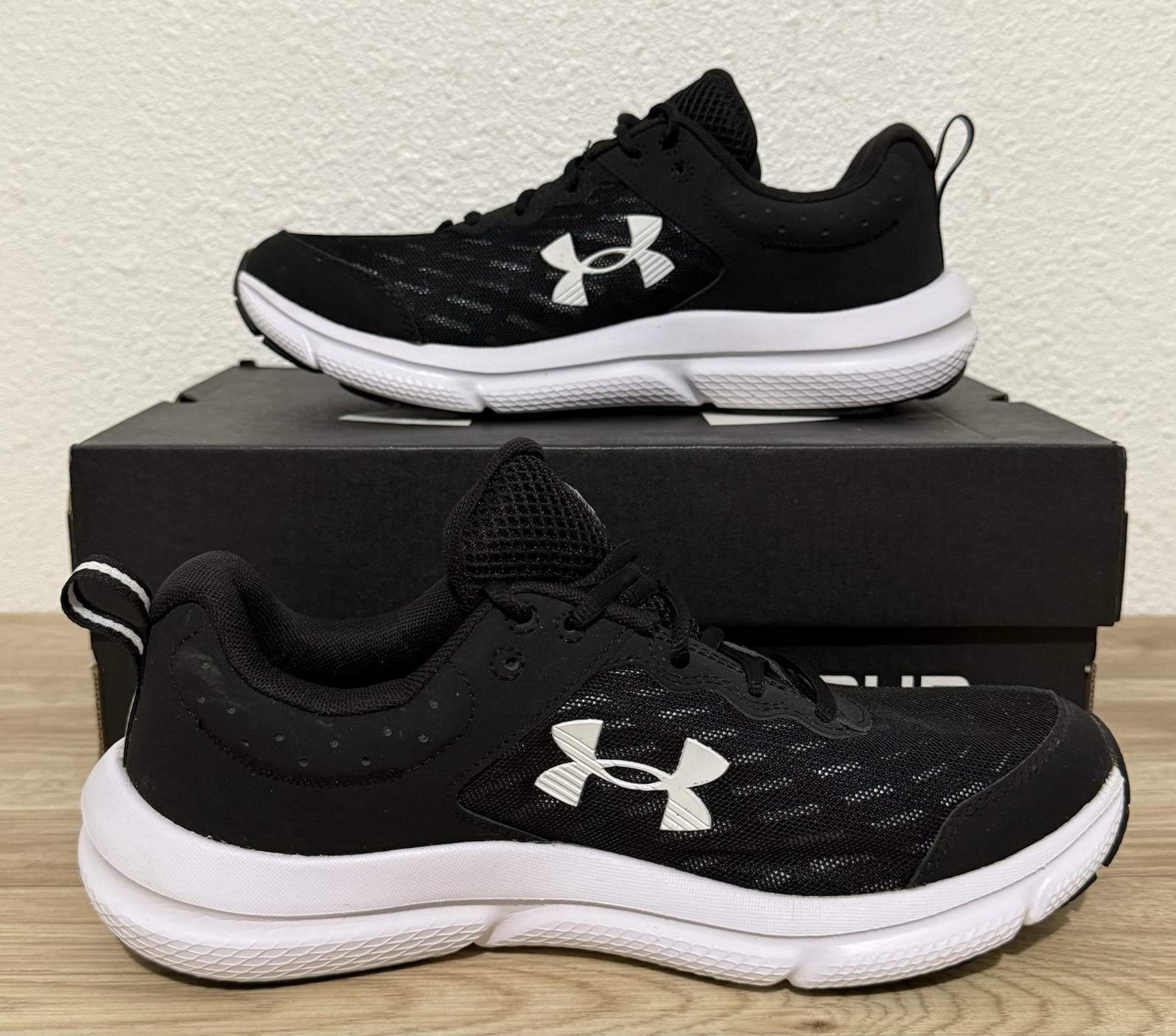 Under Armour Charged Assert 10 Black Running Shoes  3026176-001 Men’s Size 9