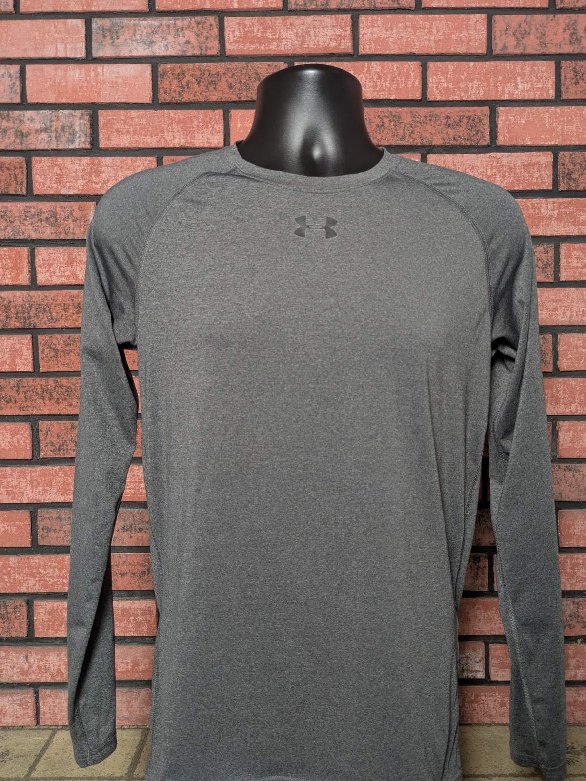 Under Armour HeatGear Compression Long Sleeve Gray Shirt Size L