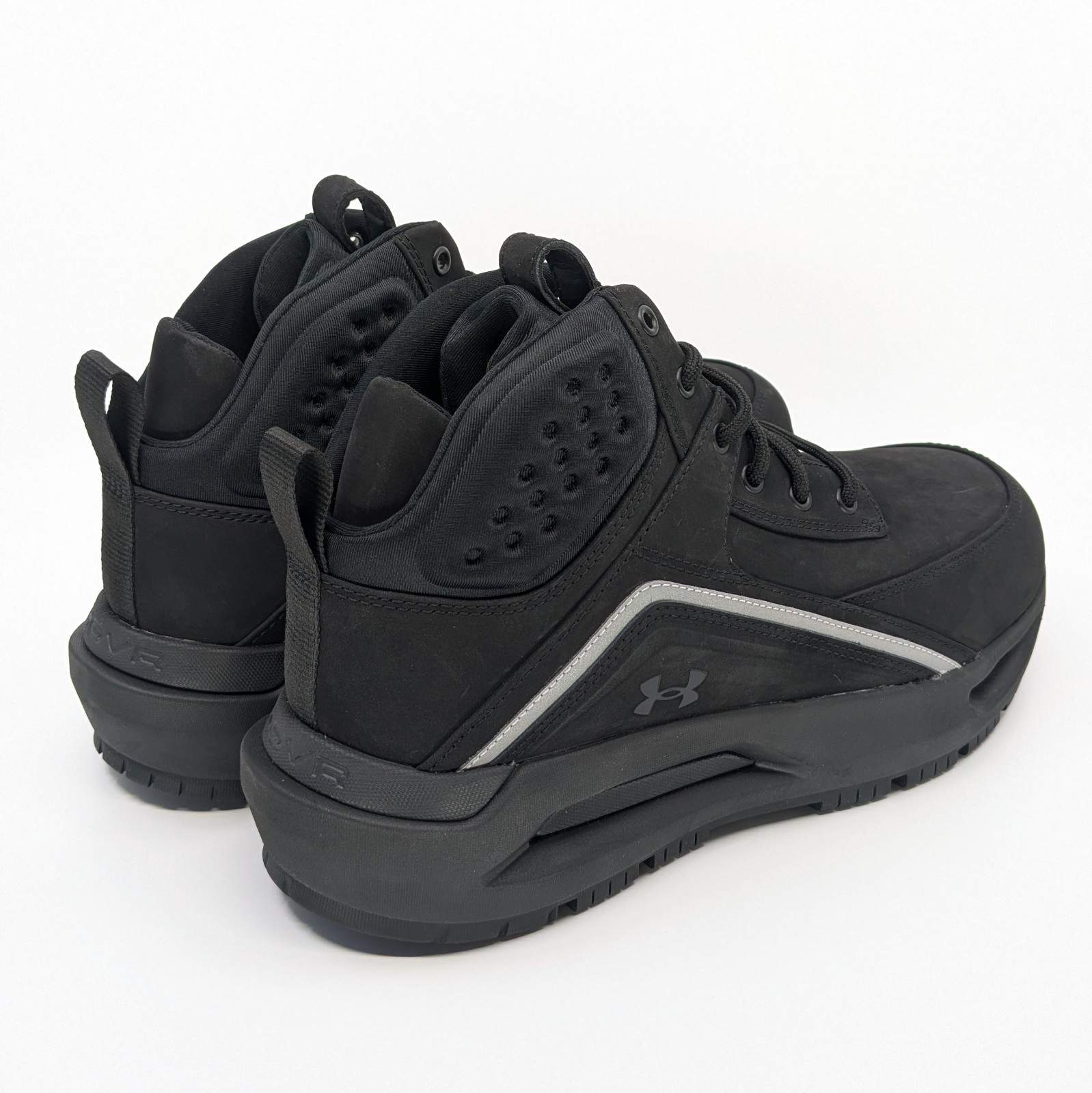 Under Armour 695 Boots Reflective Black Suede Leather Mens Size 10 3028376-001