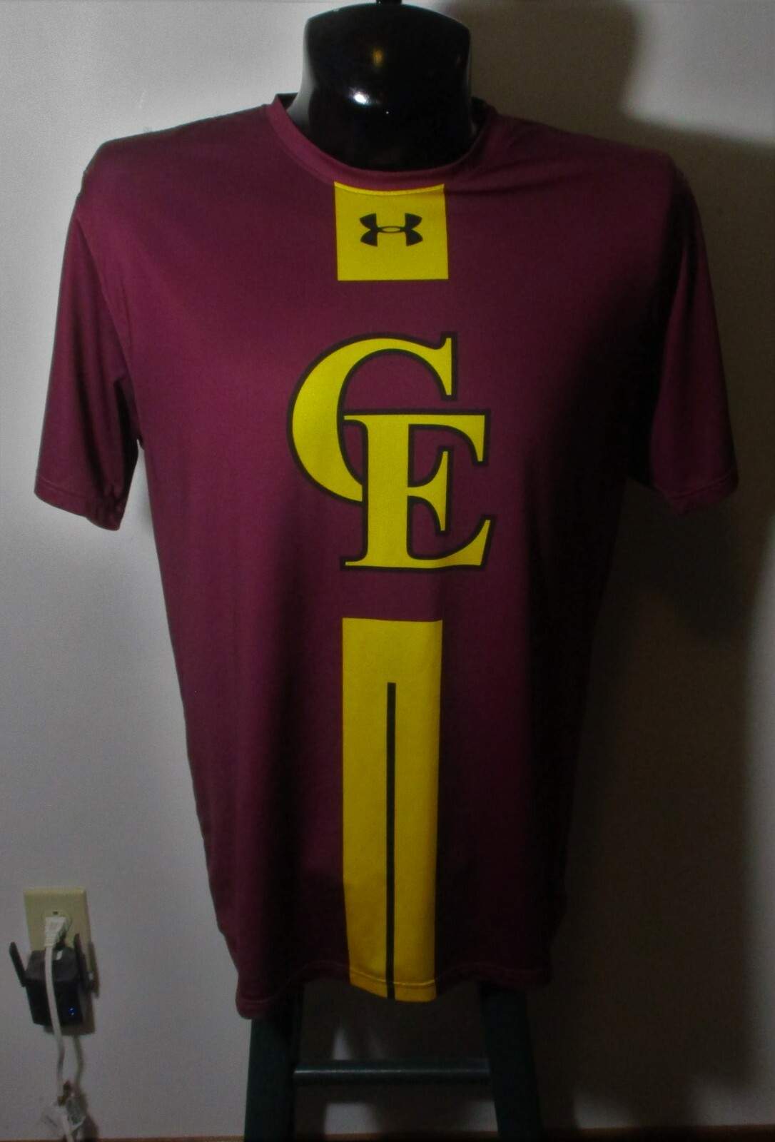 UNDER ARMOUR Burgundy Short Sleeve Compression Jersey T-Shirt Size L