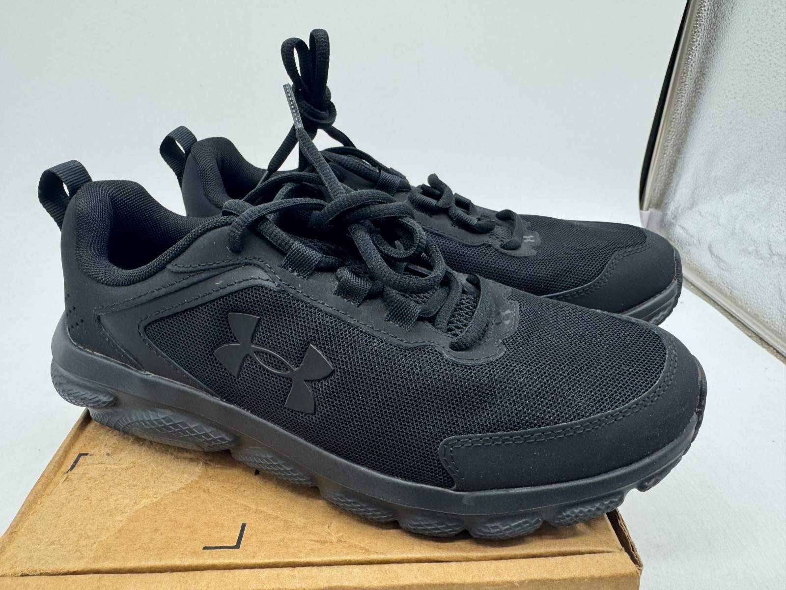 Under Armour Charged Assert 9 Athletic Running Shoes Mens Black Mesh – 8