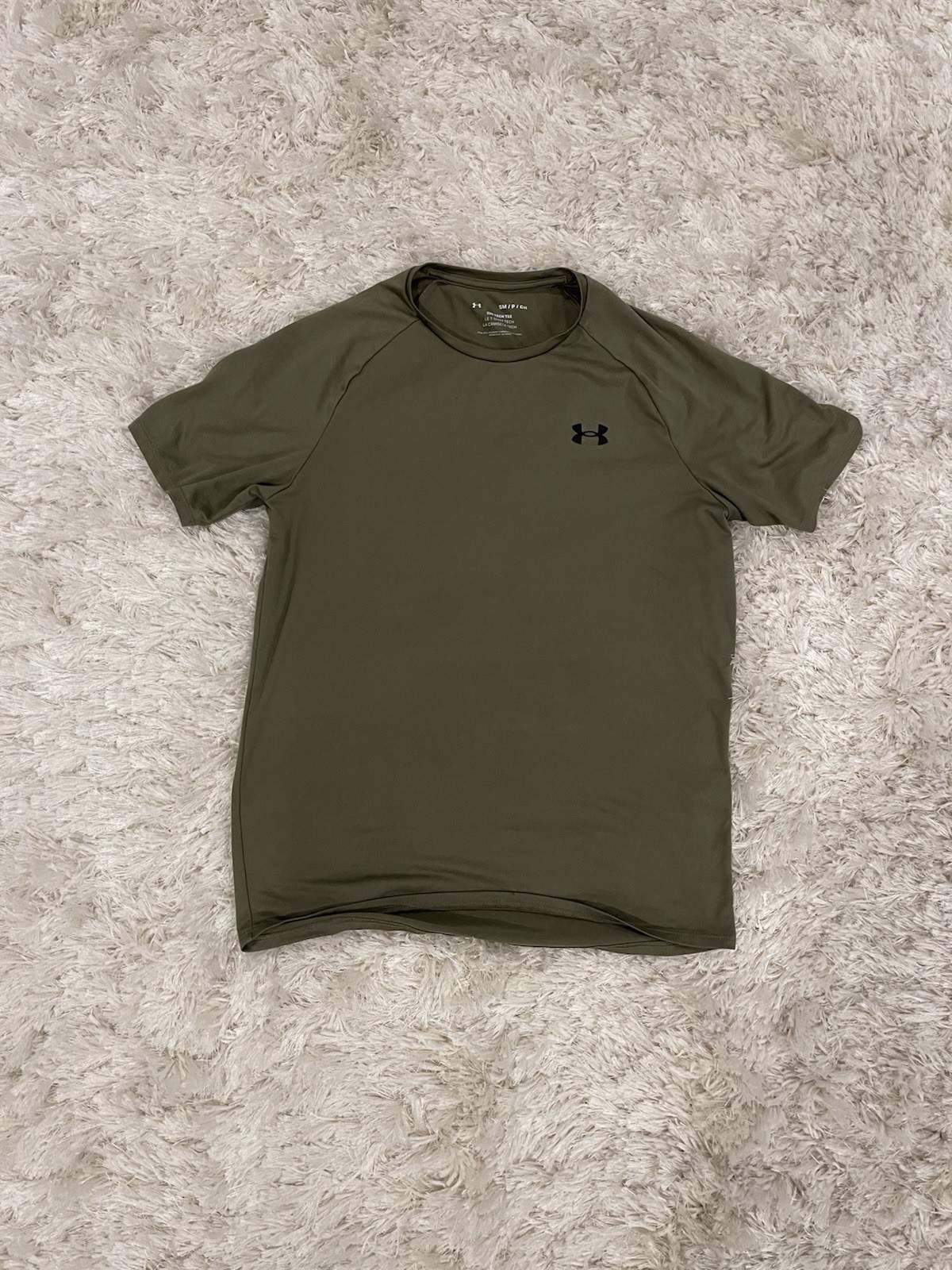 Under Amour The Tech T-Shirt Men’s Size s Sand lightweight Active Top. Green