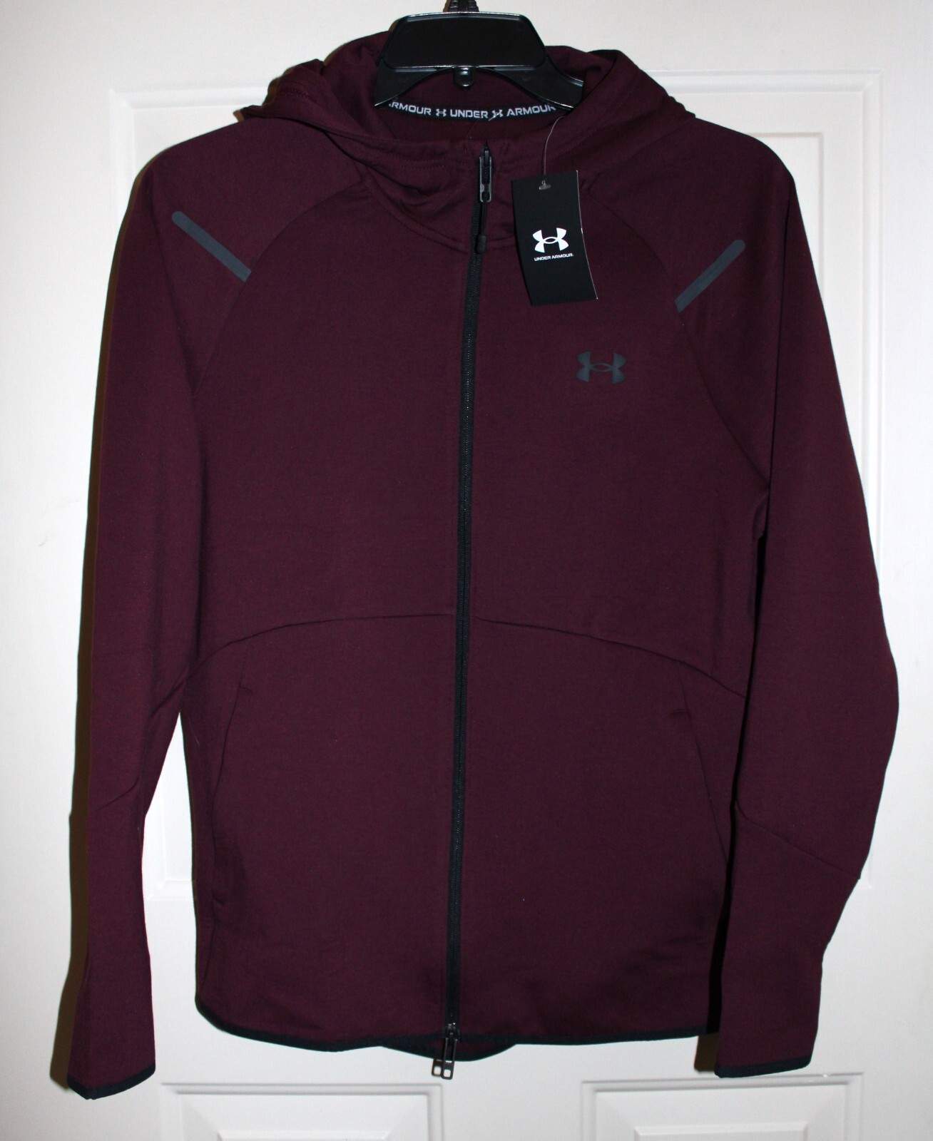 NWT Under Armour Unstoppable Fleece Men’s Medium Maroon Full-Zip Hoodie 1379806