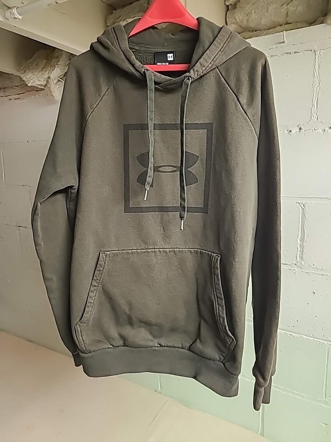 (A3) Under Armour Coldgear Hoodie With Thru Pocket Men’s Size Medium -see Descri