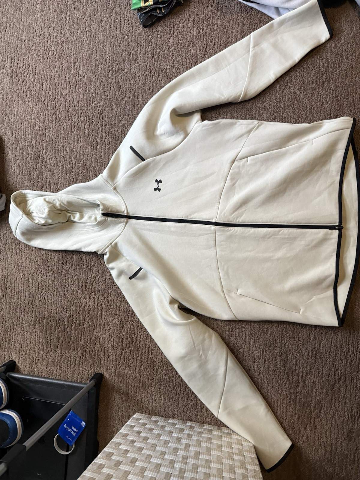 Under Armour 1370494 Men’s L  Unstoppable 4-Way Stretch Full Zip Hooded Jacket