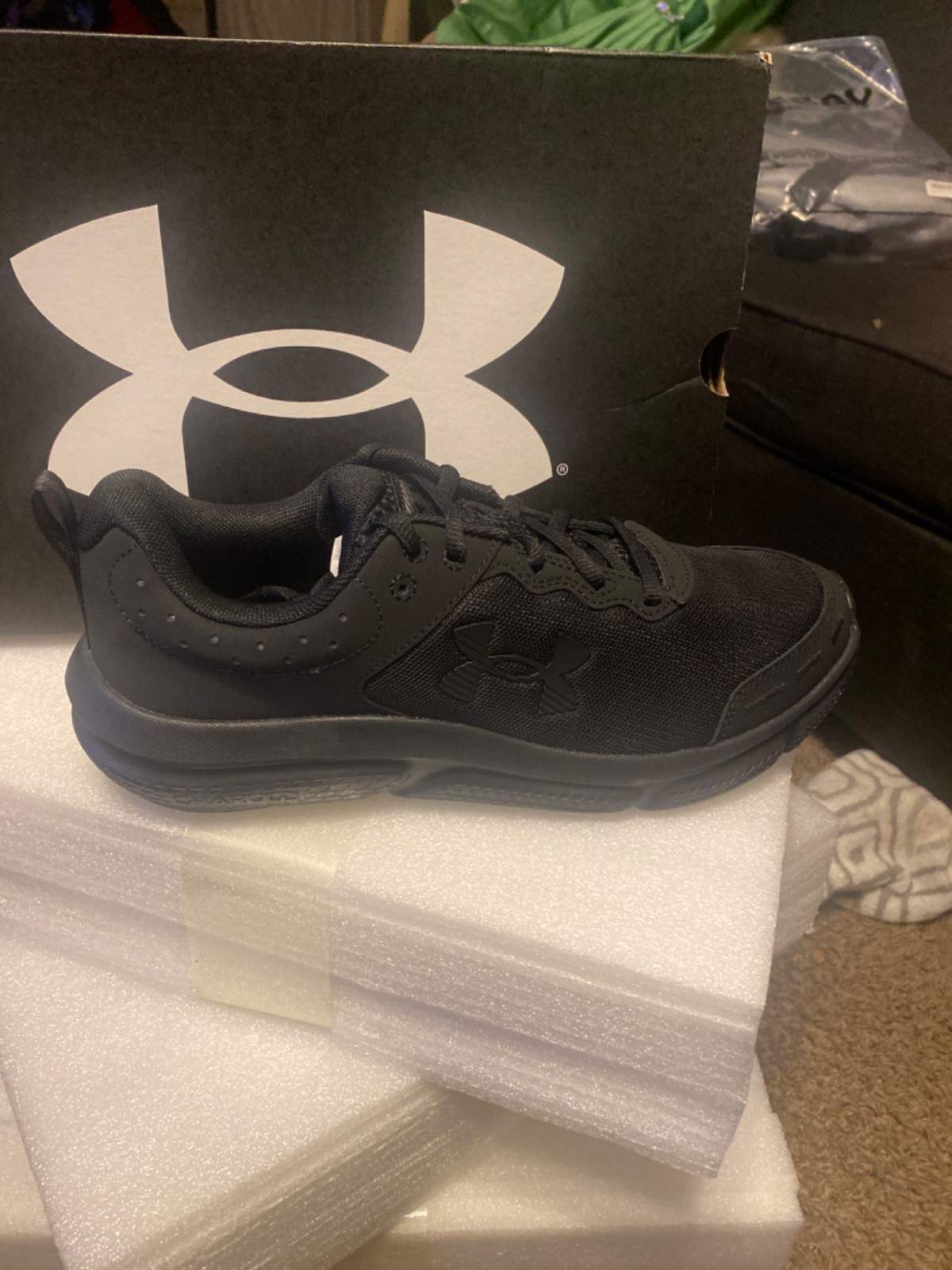 Under Amor Charged Assert 10/7.5