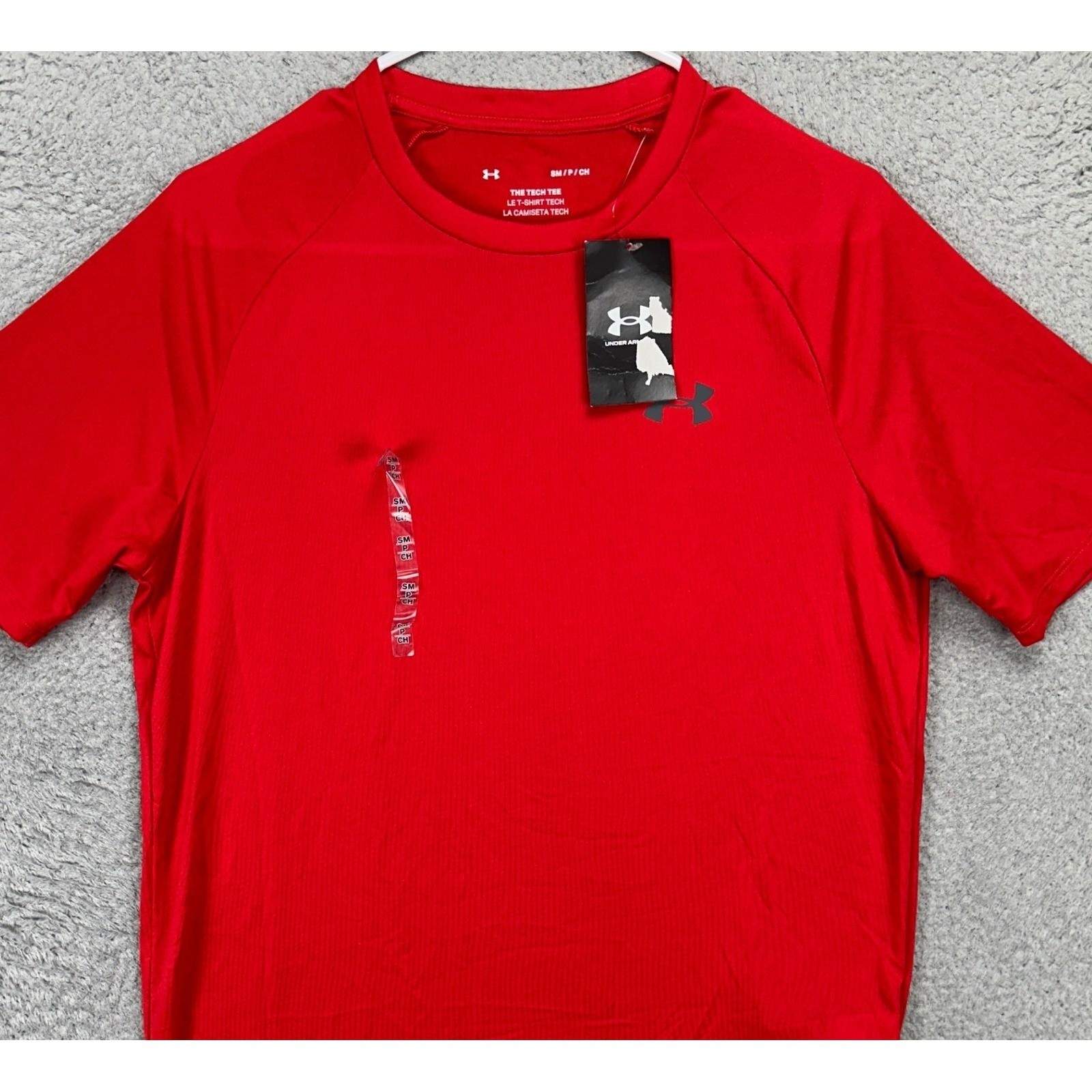 Under Armour Mens T-Shirt Small Red The Tech Tee Crewneck Logo Short Sleeve NEW