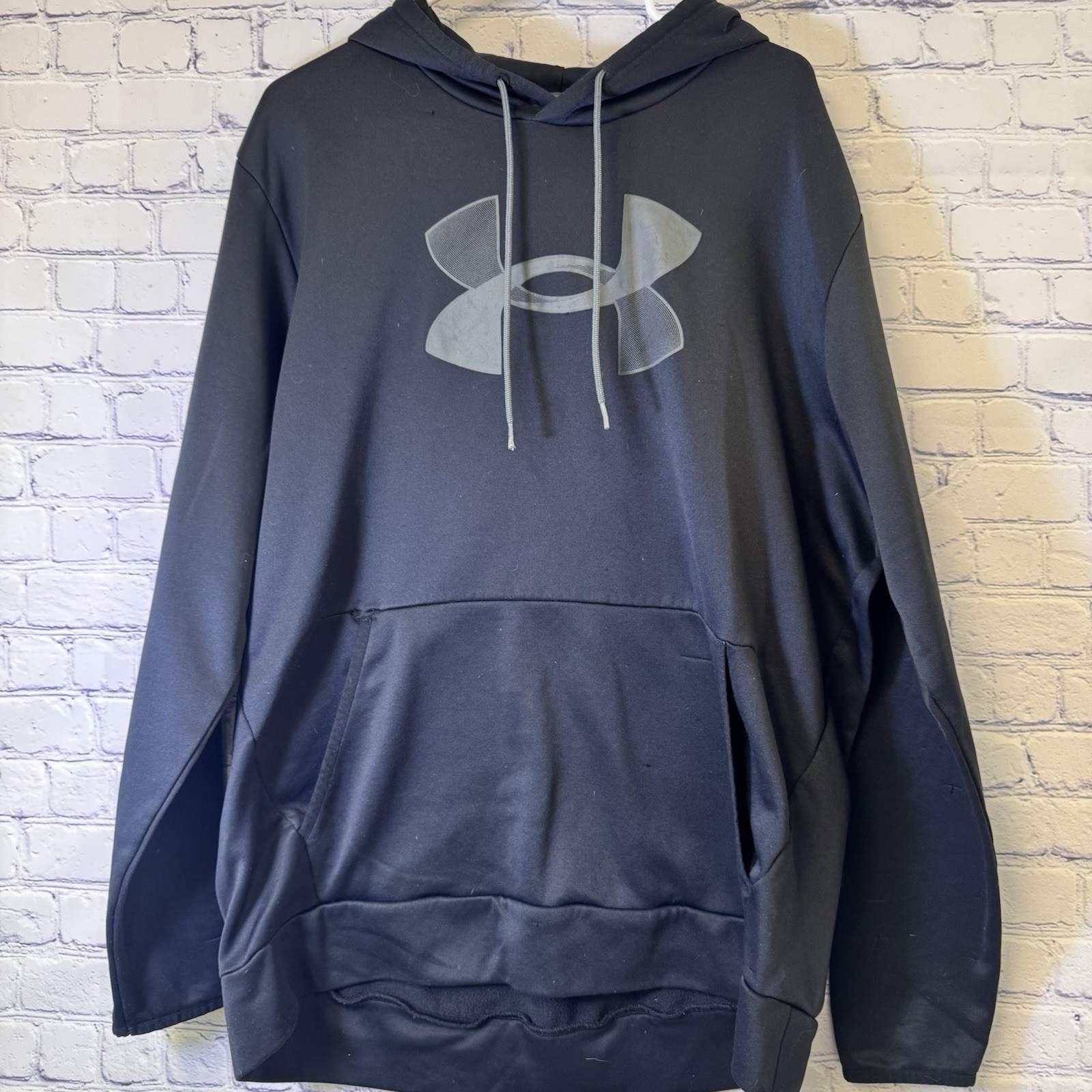 Under Armor Black Lightweight Summer Hoodie. Preowned. Read Description