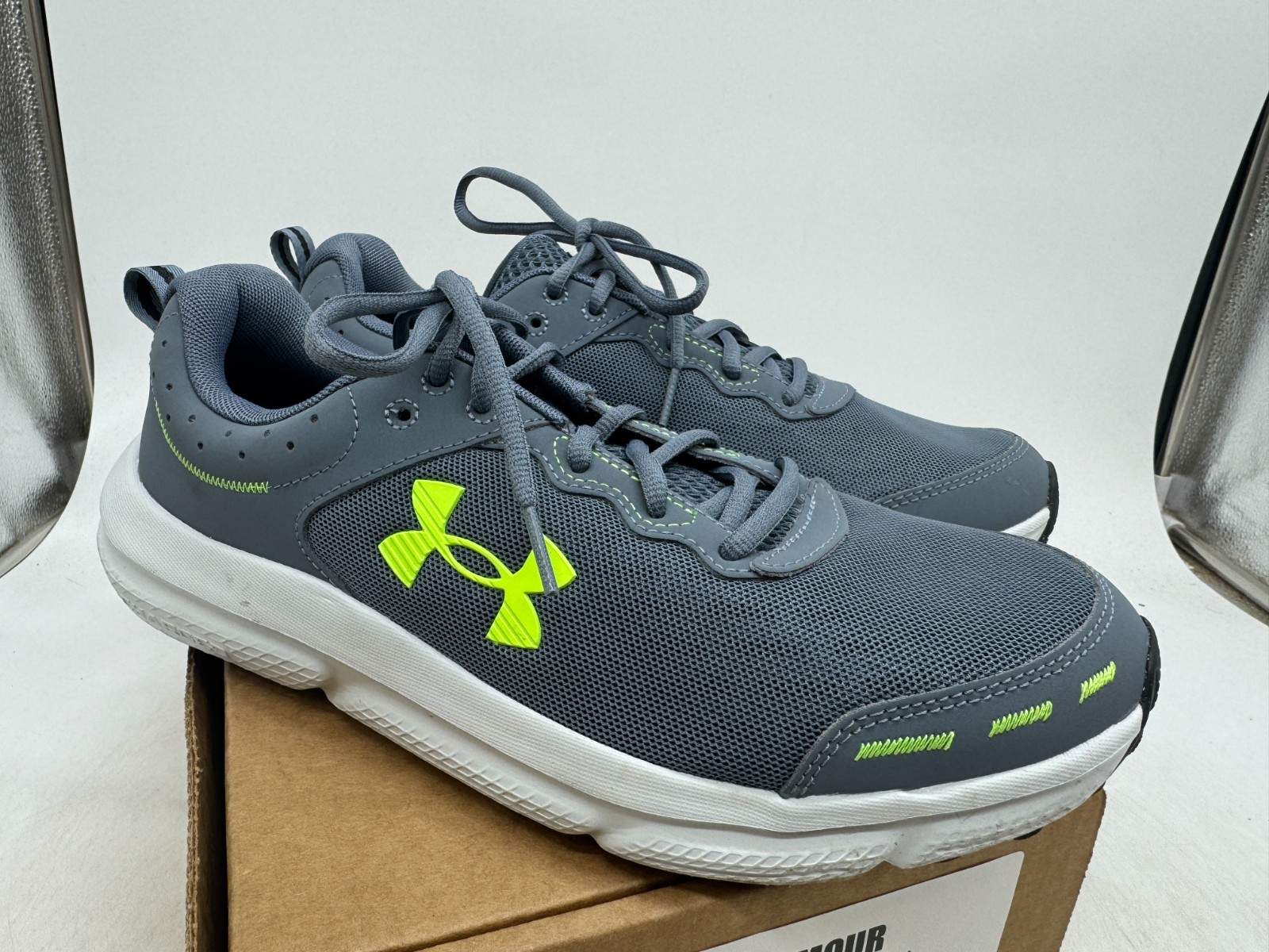 Under Armour Charged Assert 10 Athletic Running Sneakers Men Grey Green – 10