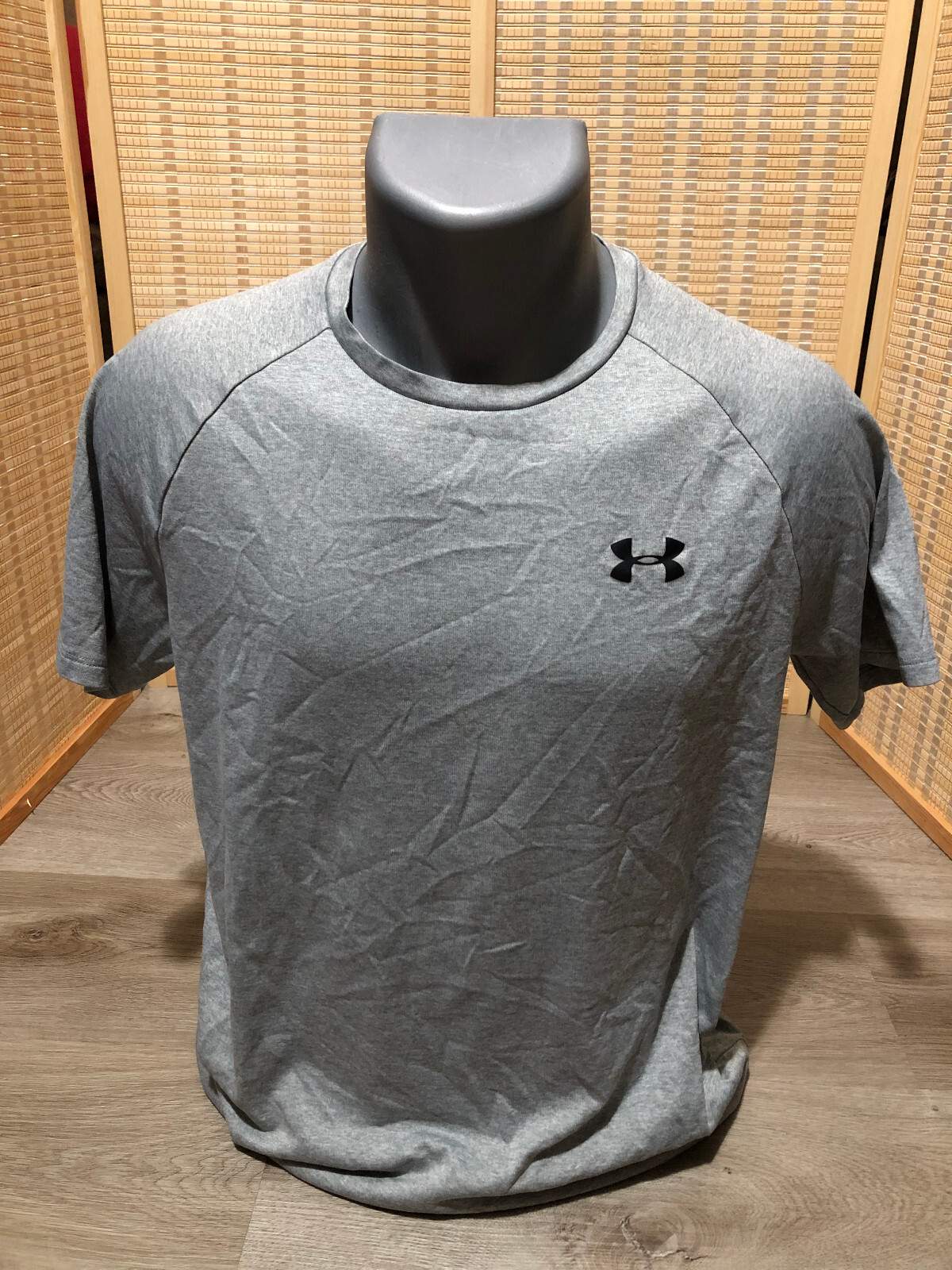 Under Armour Athletic Sportswear SS Men’s Shirt Gray Small S The Tech Tee (H339)