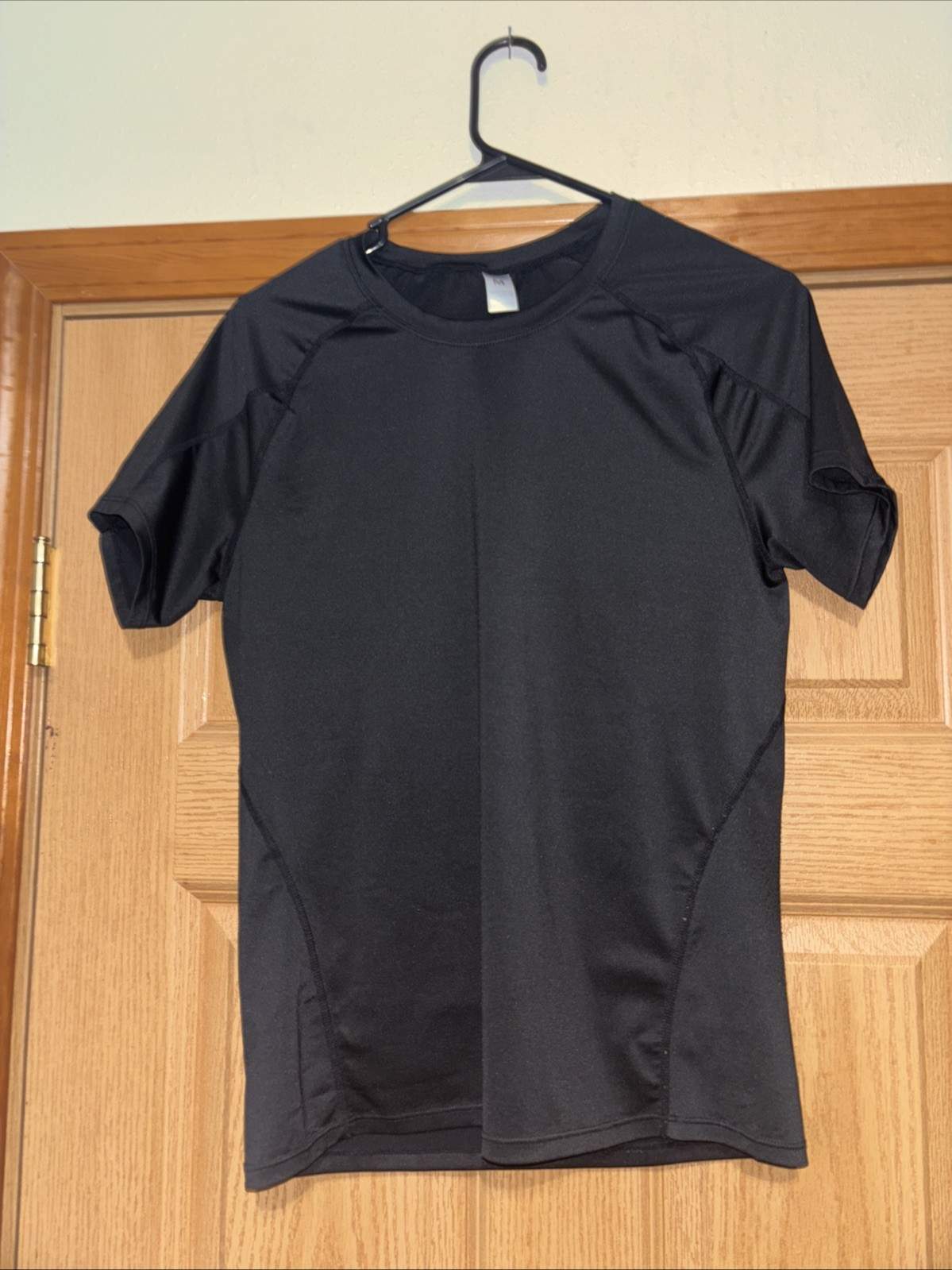 Black Armor Under “LIKE” Compression Shirt Brand New Size Medium No Brand