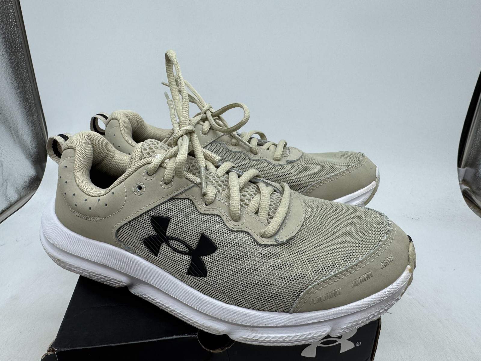 Under Armour Charged Assert 10 Running Sneakers Men’s Tan Mesh Low Top – 8