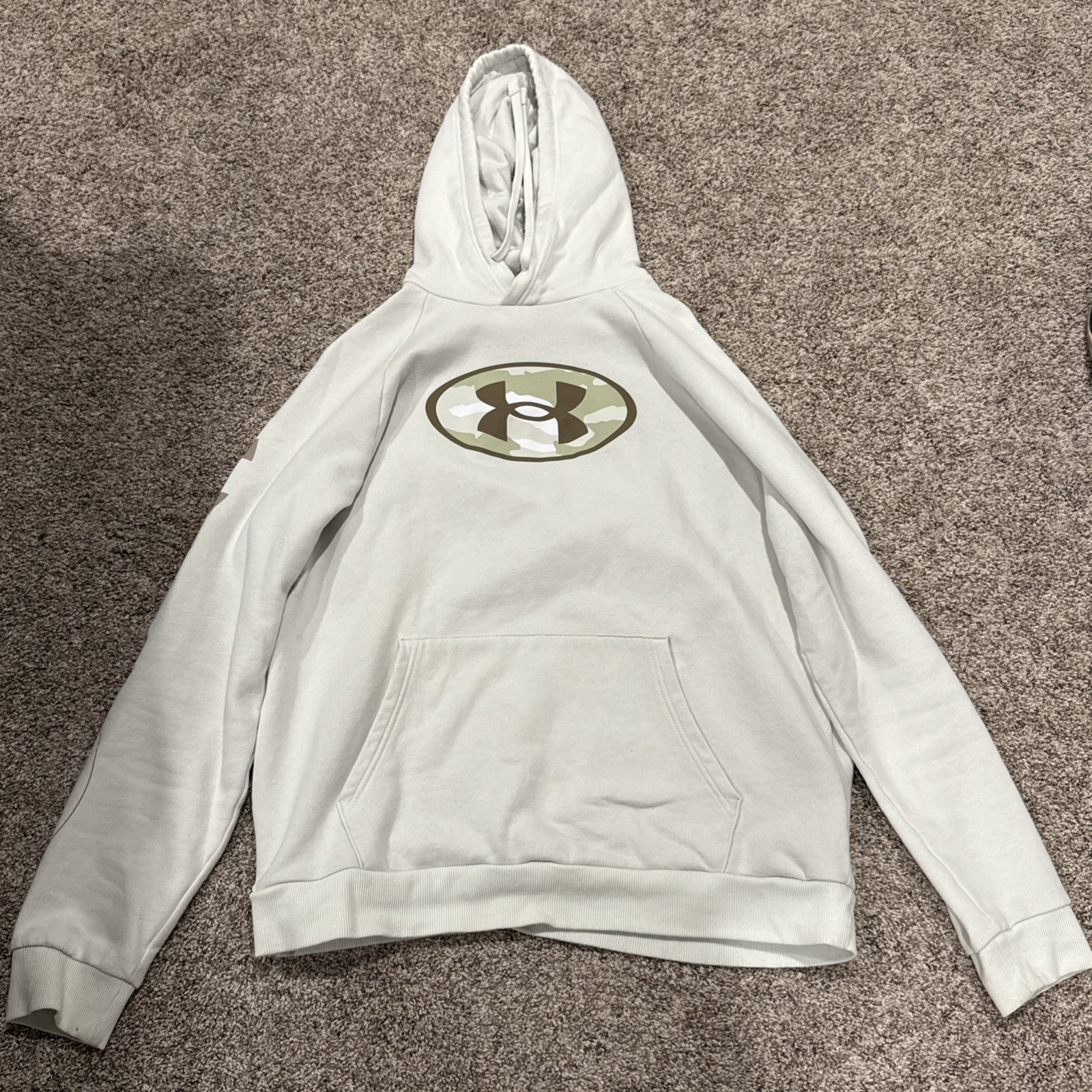 Under Armor Hoodie Size Large