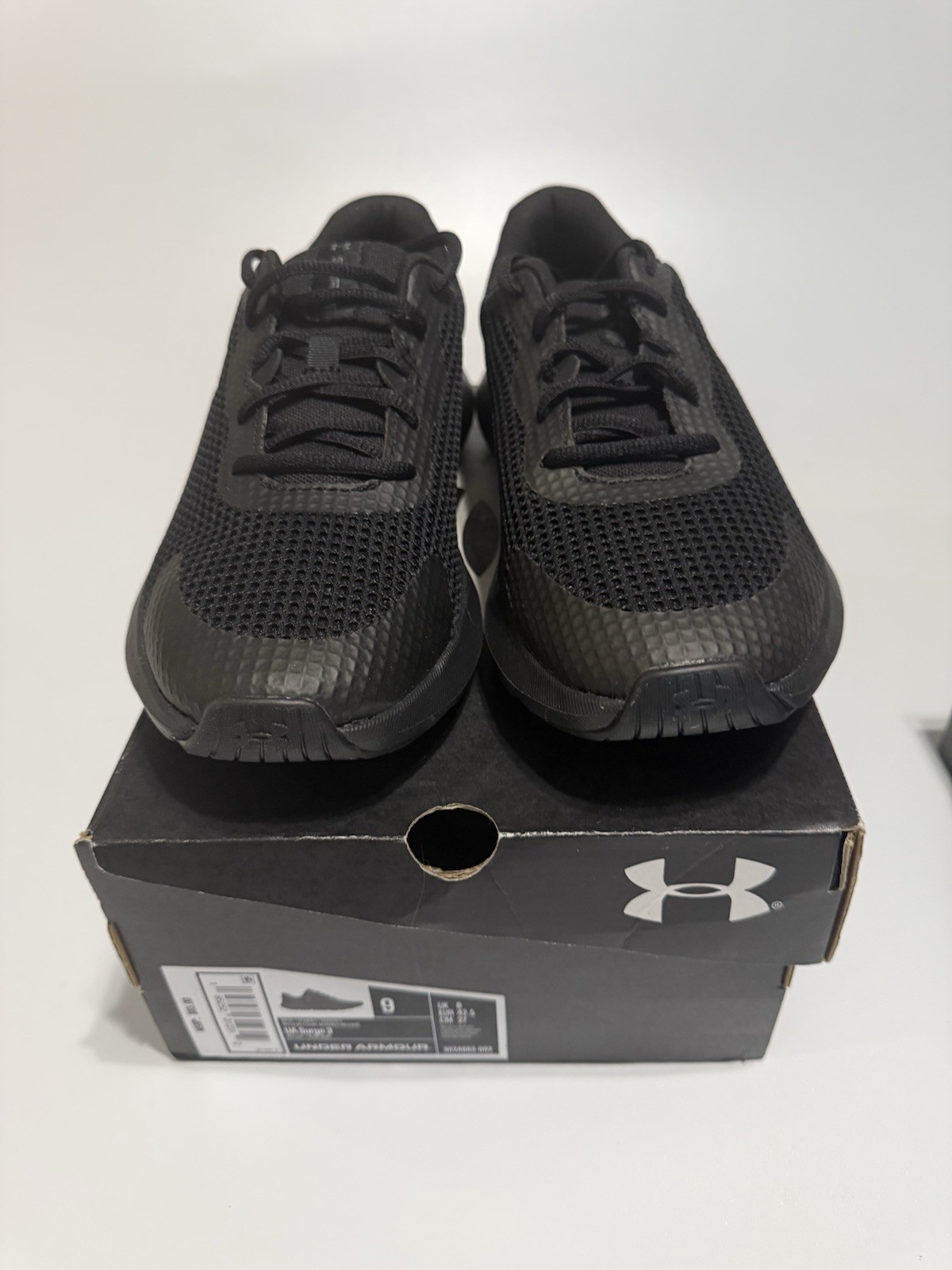 Under Armour Men’s Surge 3 Running Shoe 3024883-002