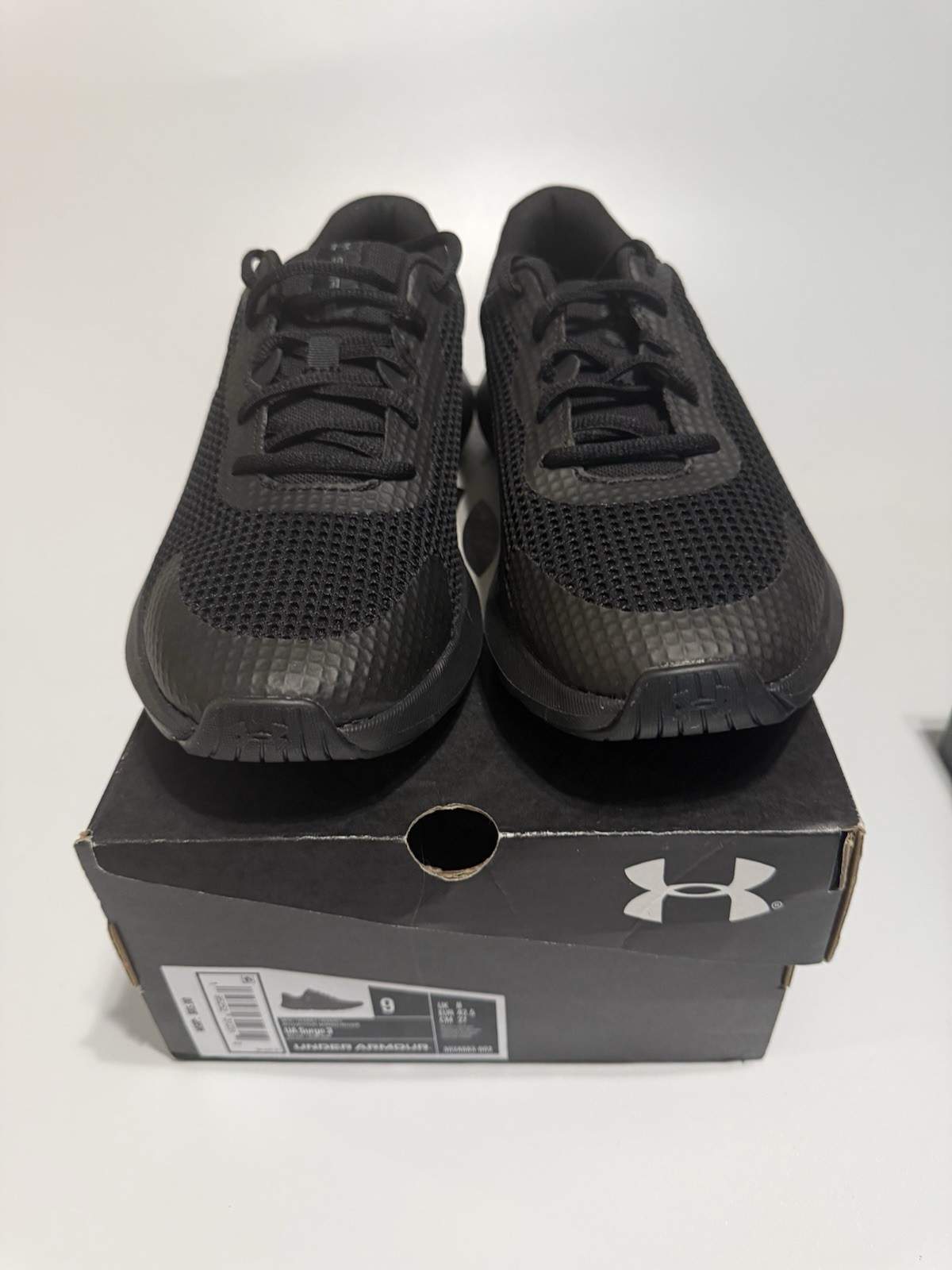 Under Armour Men’s Surge 3 Running Shoe 3024883-002