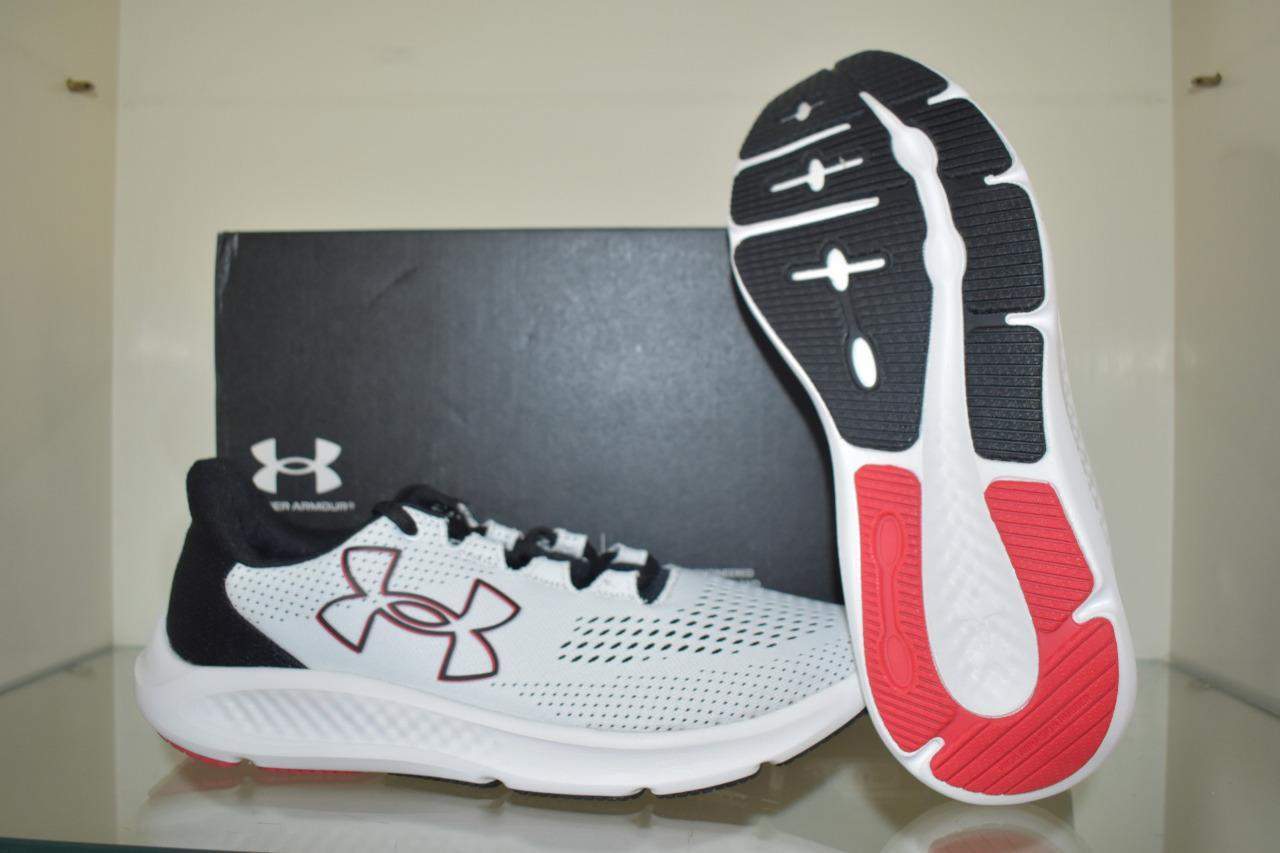 Under Armour Men’s Charged Pursuit 3 Running Shoes 3026518 101 Size 8.5 NIB