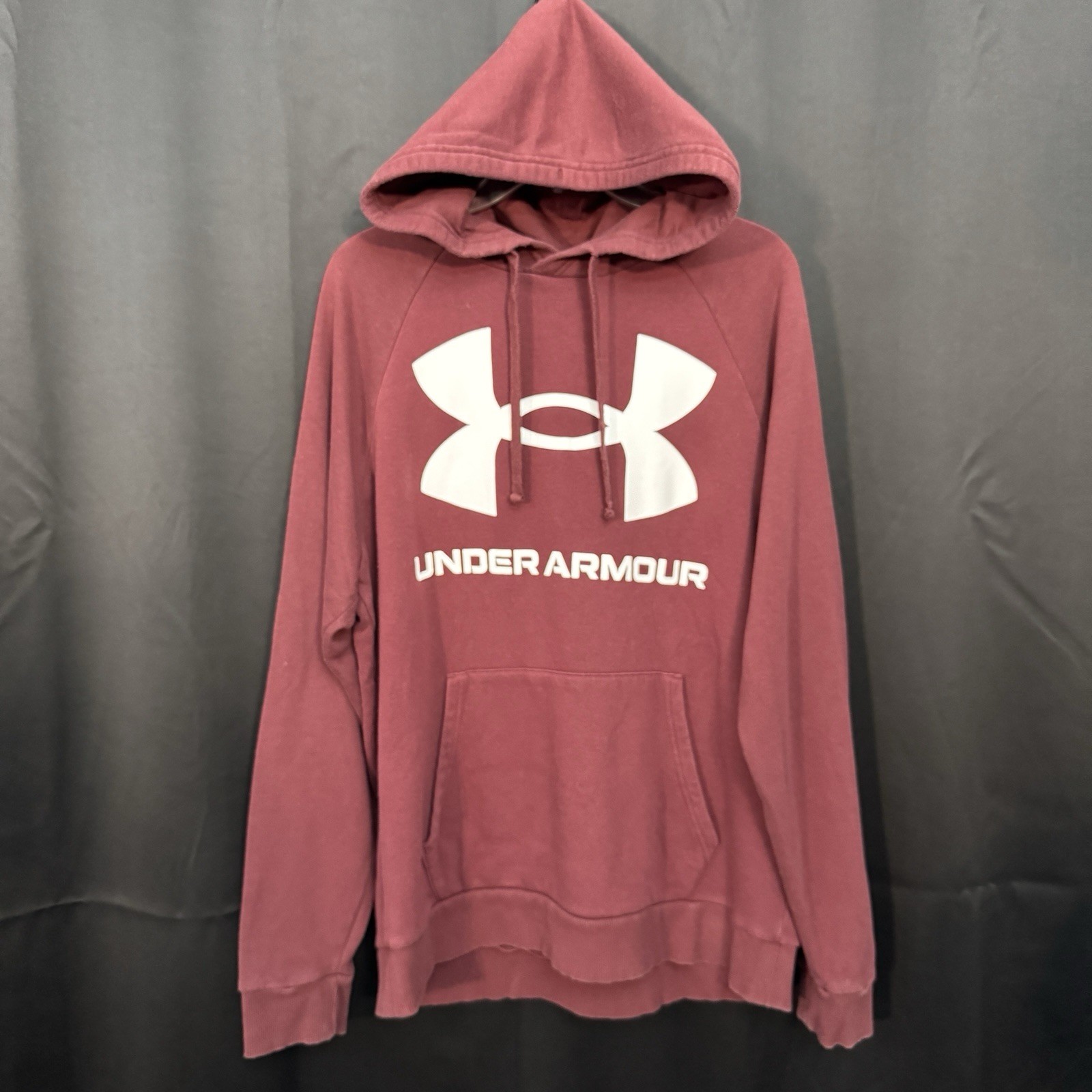 Excellent! Under Armour Men’s Maroon Hoodie LG