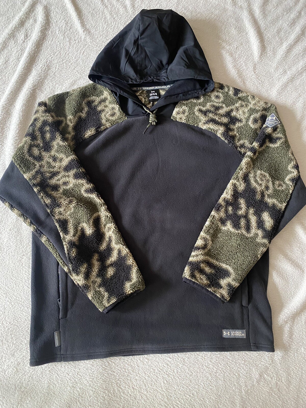 under armour hoodie Size large