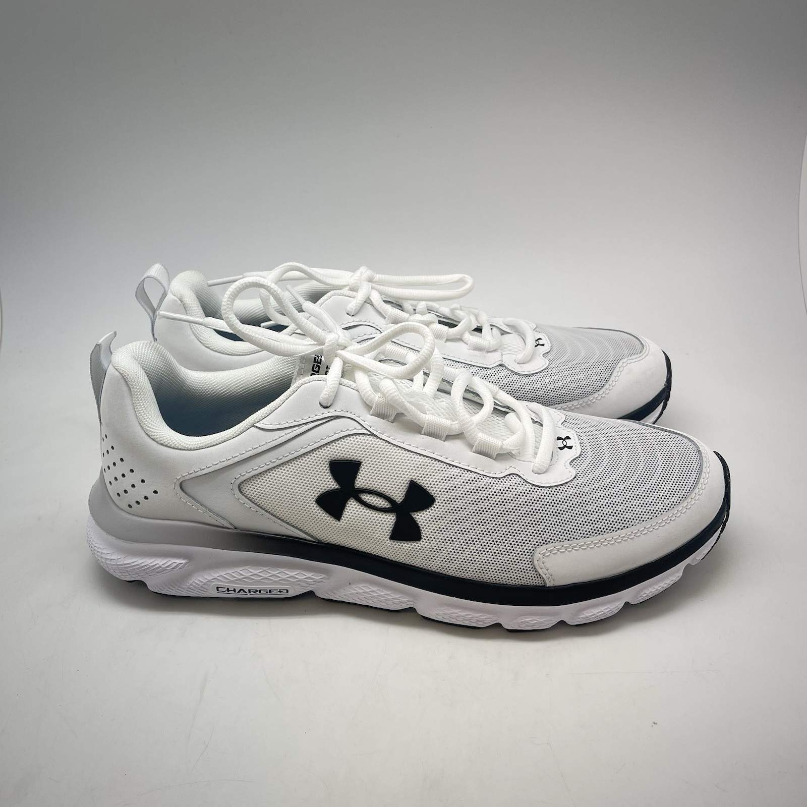 Under Armour Sneakers Mens 10 3024590-108 Charged Assert 9 Athletic Running Shoe