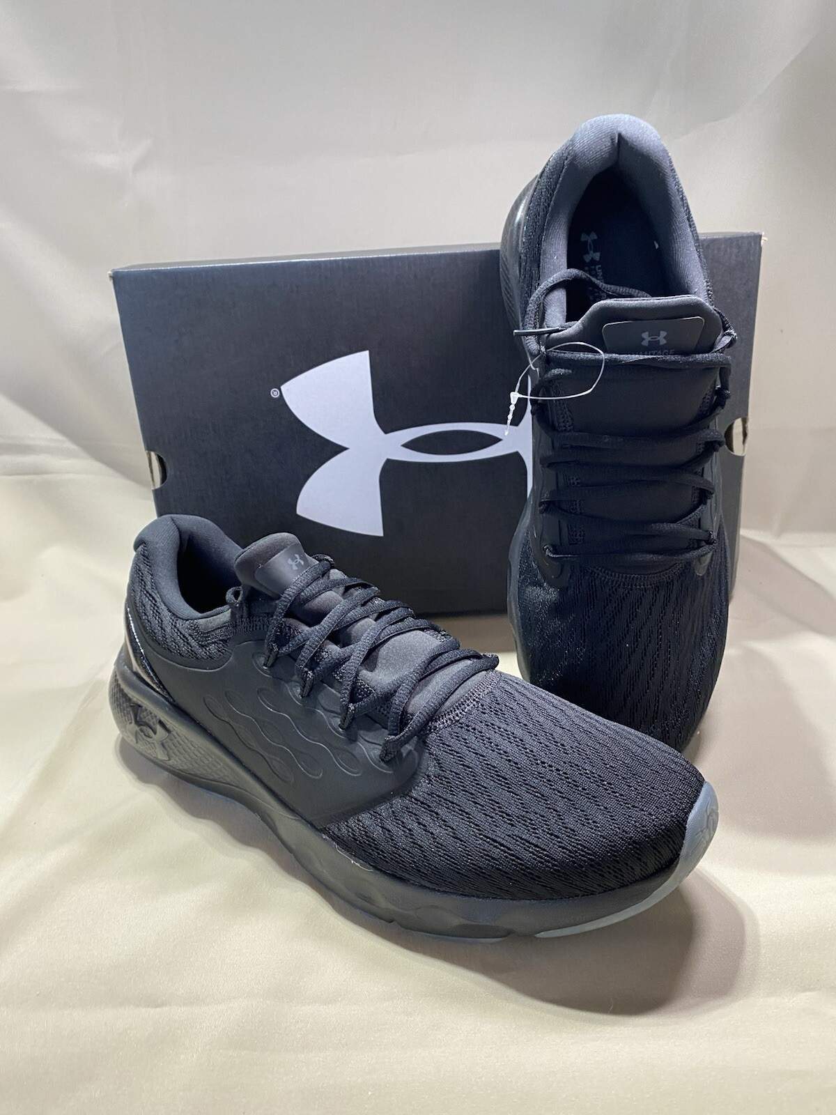 Men UA Under Armour Charged Vantage Athletic Running Shoes Sneakers 3023550-002