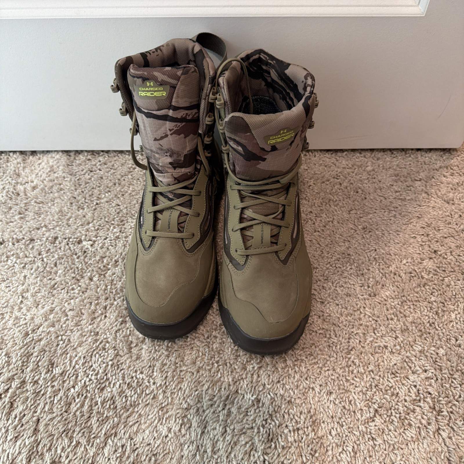 Under Armour Boots Mens 9  Charged Raider Hunting Vibram Waterproof