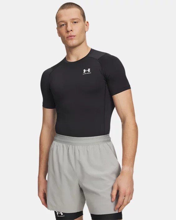 Under Armour Heatgear Short Sleeve Compression Shirt in Black Size L