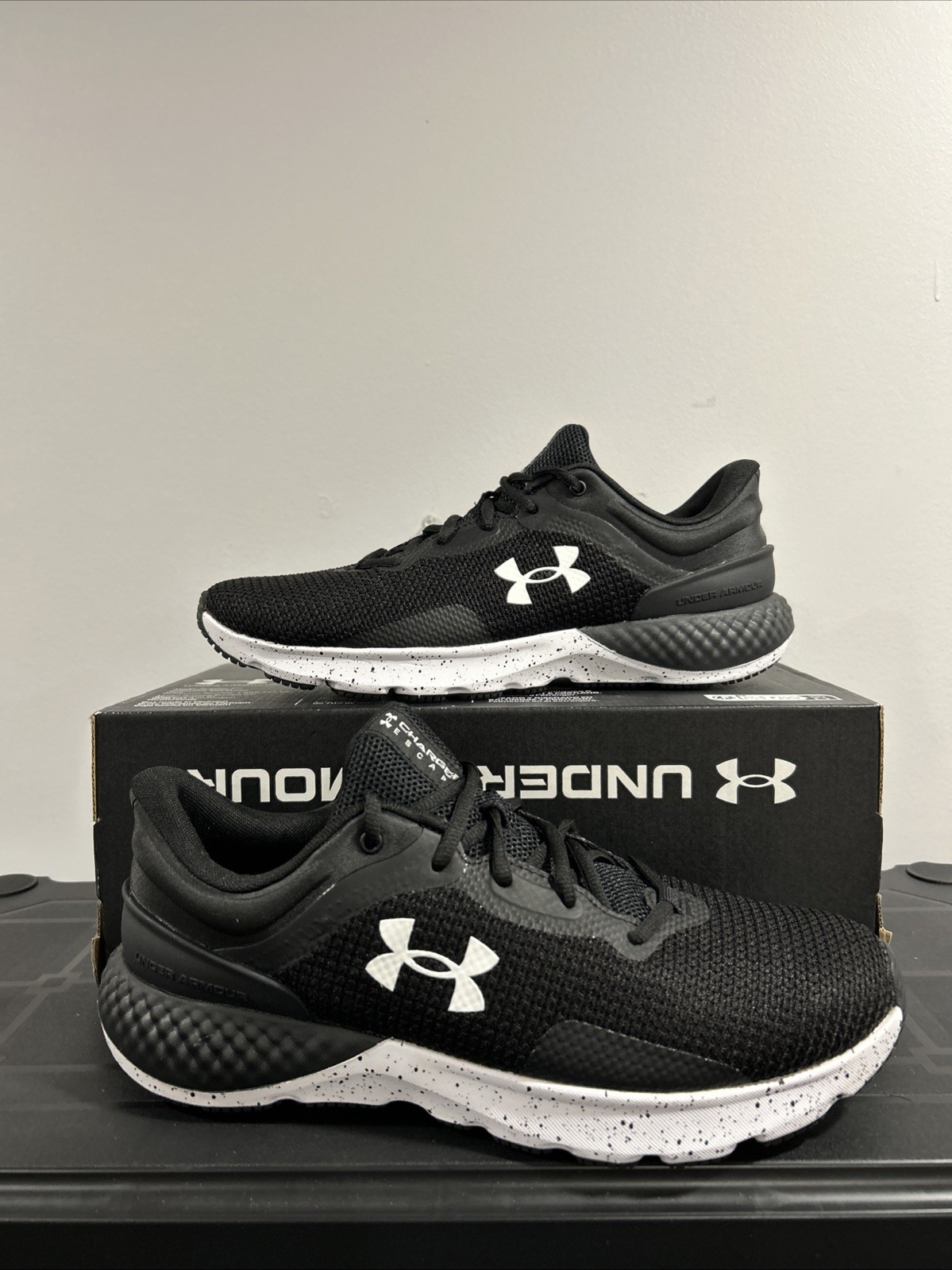 Under Armour Charged Escape 4 Running Shoes Size 10 Sneakers 3025420 002