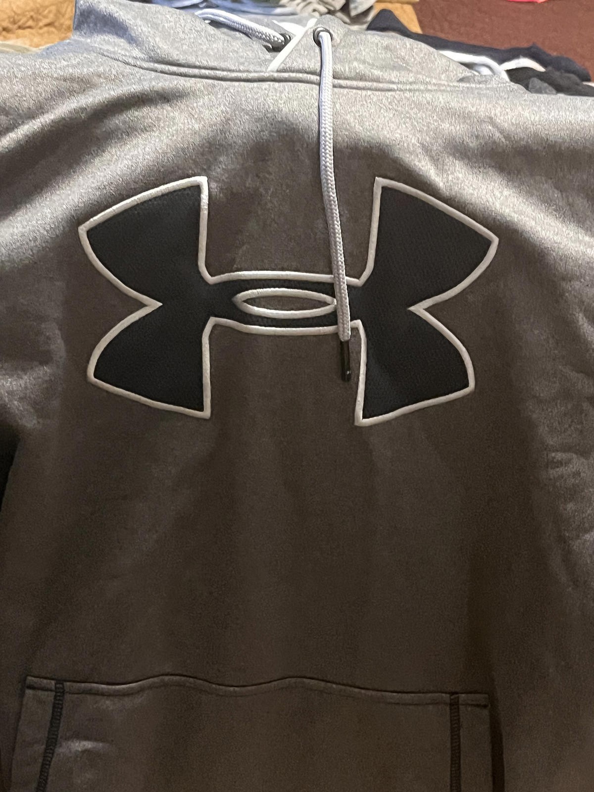 Under Armour Men’s Grey Hoodie Sweatshirt