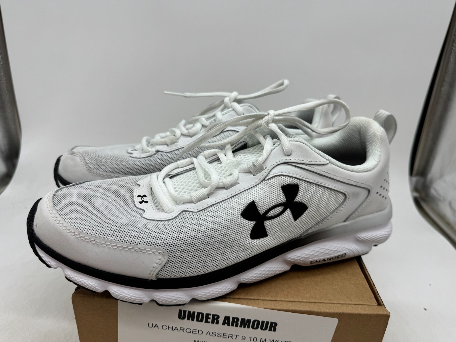 Under Armour Charged Assert 9 Athletic Shoes Men’s White Black Sneakers – 10