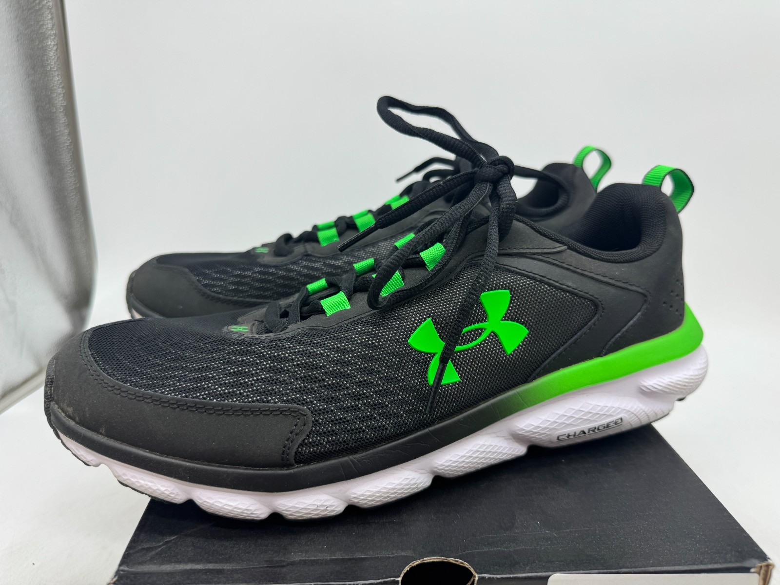 Under Armour Charged Assert 10 Athletic Shoes Mens Black Low Top Sneakers – 10.5