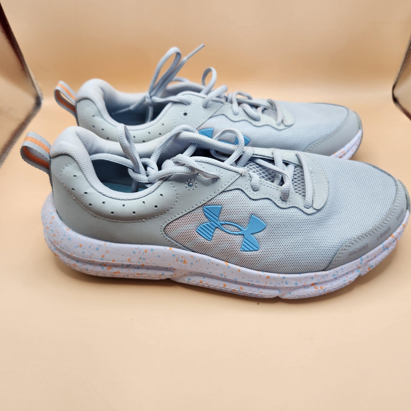 Under Armour Charged  Shoes Mens Size 10.5 Cushion Mesh Running 3027093-100