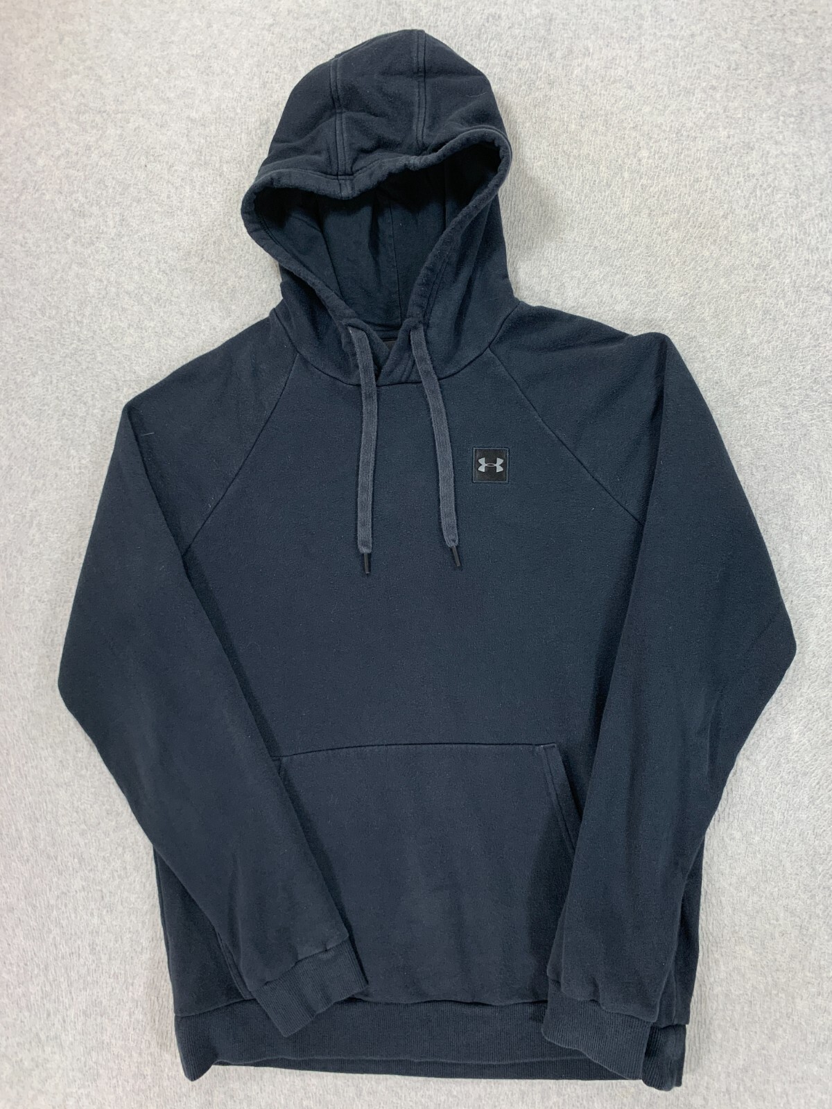 Under Armour Classic Solid Cotton Blend Hoodie Sweatshirt (Men’s Medium) Black