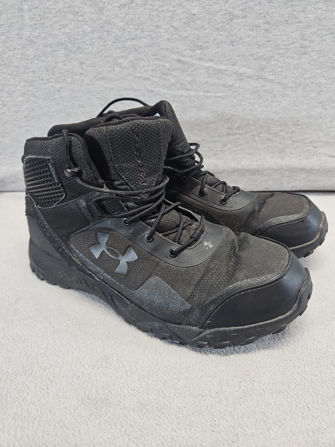 Under Armour Black Boots Size 11 (3s2)