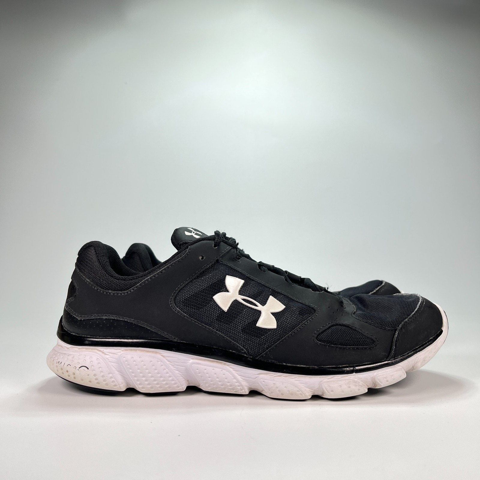 Under Armour Micro G Assert V Black Running Shoes 1252295-001 Men’s Size 10