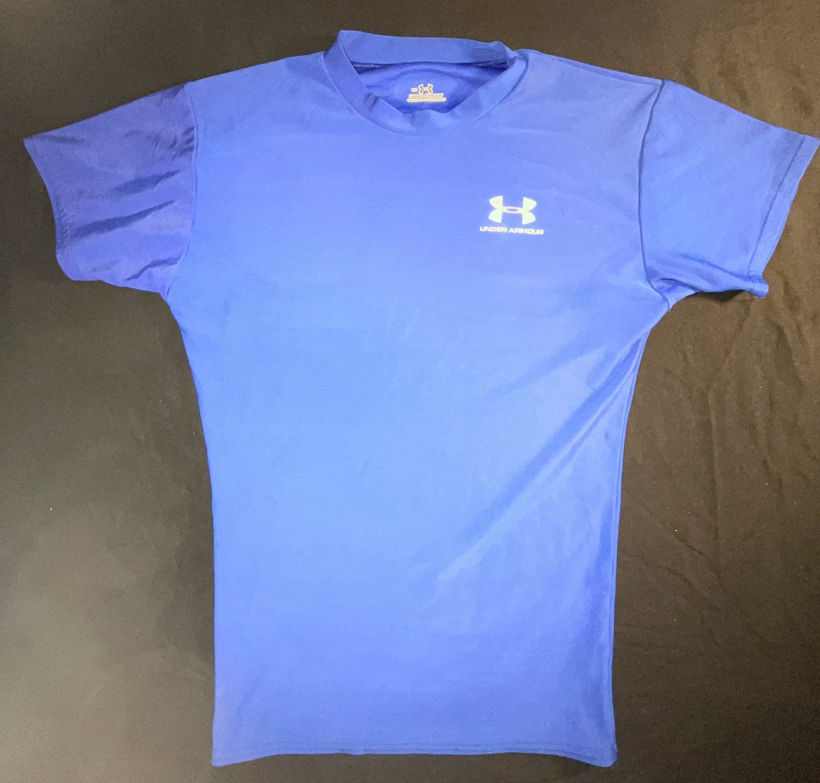 Under Armour men’s HeatGear Armour short sleeve compression shirt, Blue, M