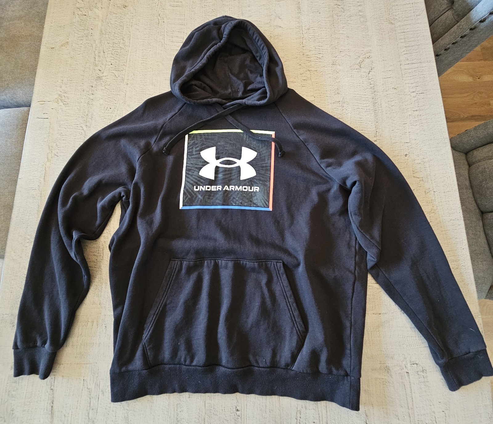 UA Mens Under Armour Hoodie, Pockets XL Black with Awesome Logo on Front