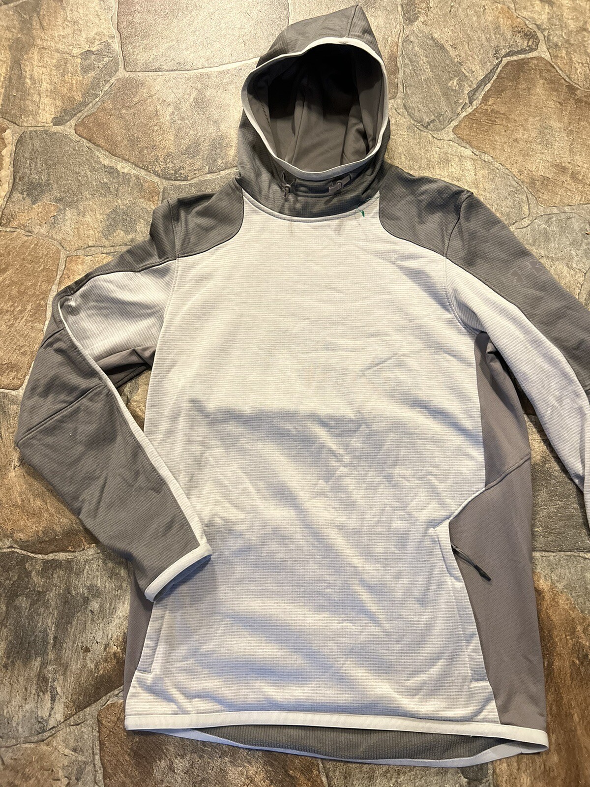 Under Armour Reactor Mens Grey/Grey Reflective Logo PO Fitted Hoodie!!(Sm)