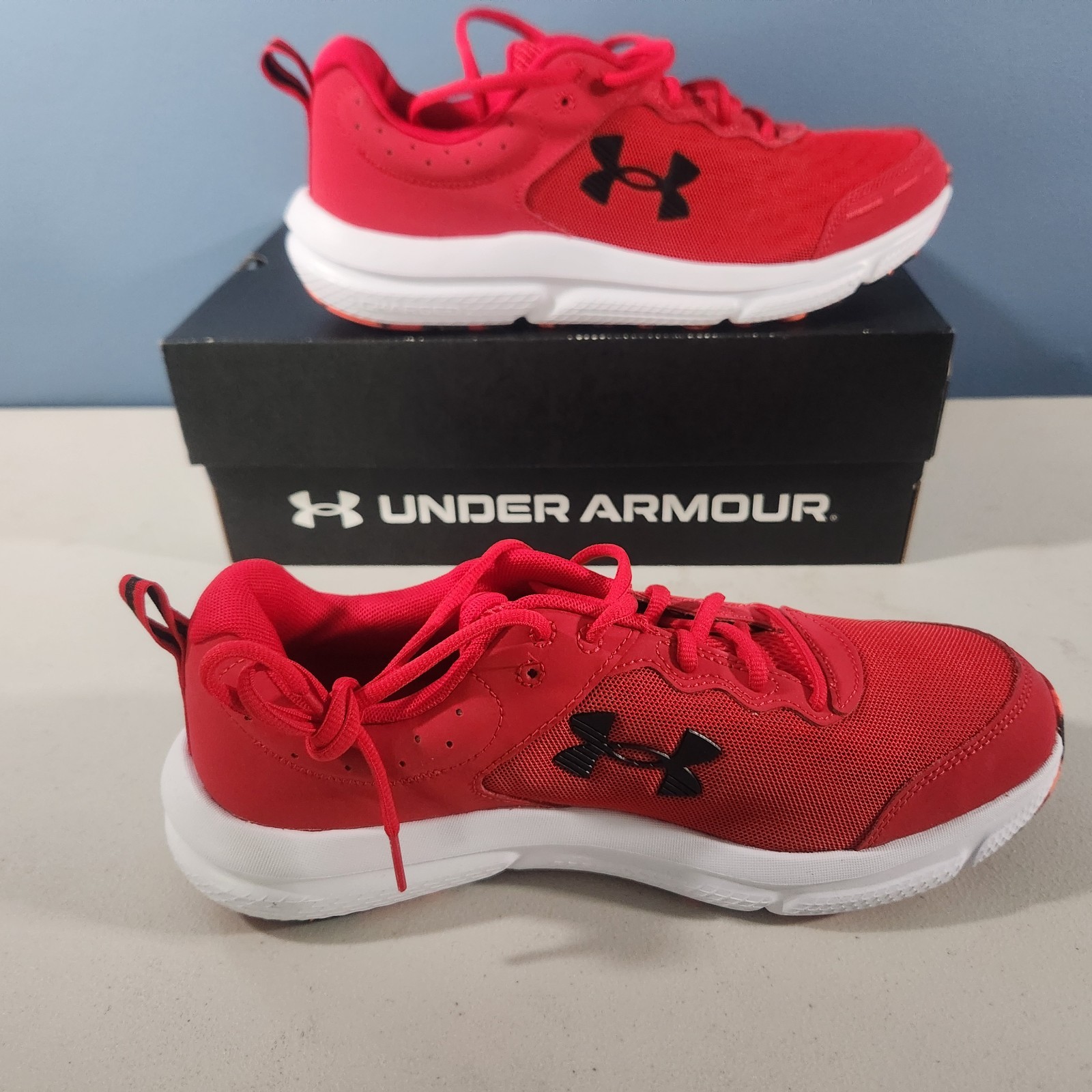 NIB Under Armour Ua Charged Assert 10 Mens S-11.5 Red Training Running 3026175