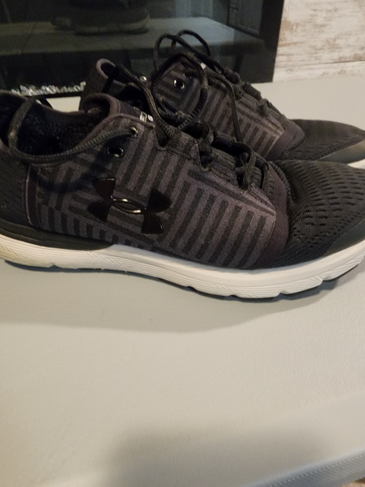 Mens Under Armour Charger Assert 8 Black And Silver Running Shoes SIZE 12.5